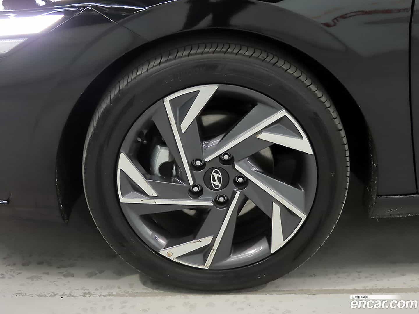 AVANTE Hyundai 2025.2-OPTION-024