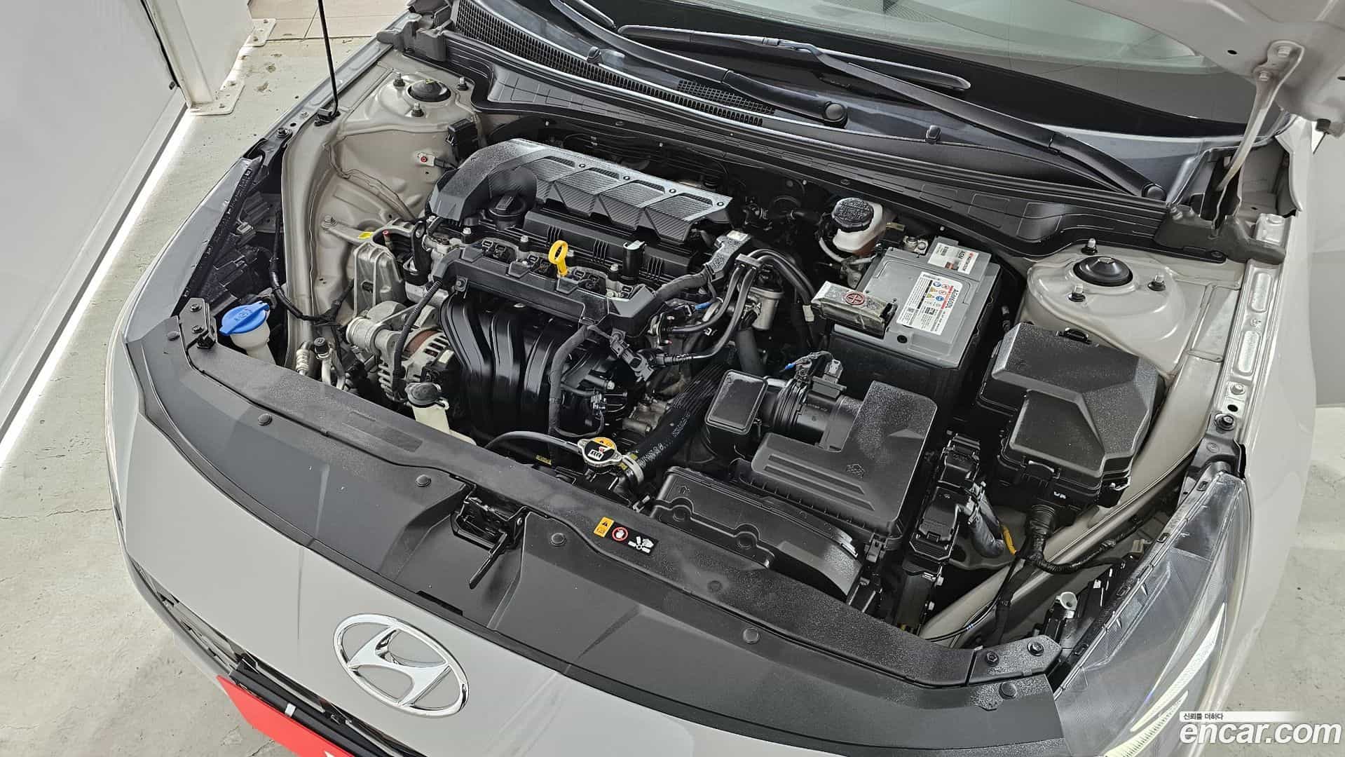 AVANTE Hyundai 2021.1-INNER-006