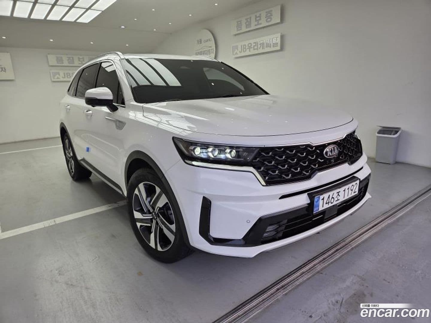 Main__Slider__Photo:Sorento Kia 2021.0-0