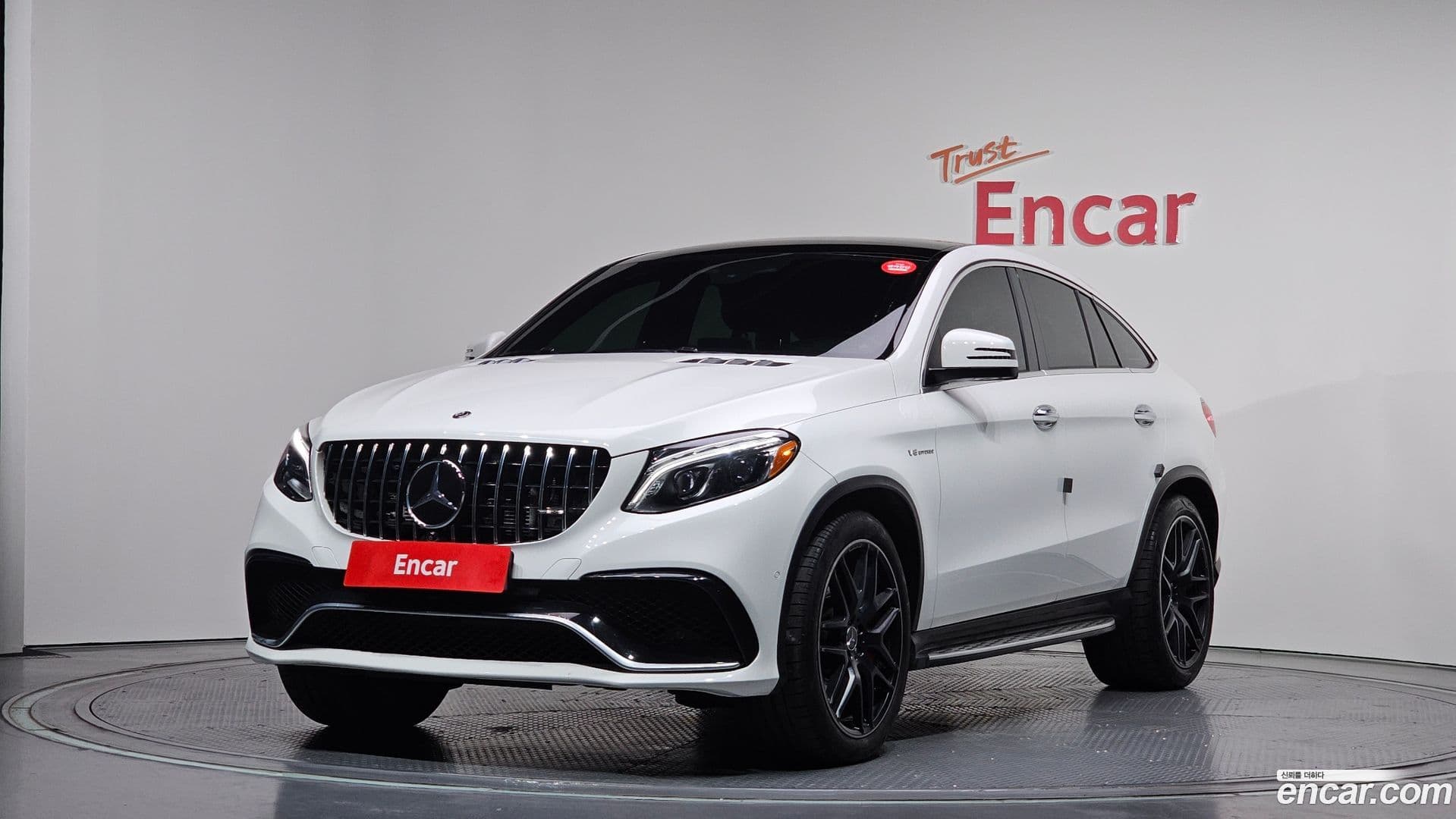 Main__Slider__Photo:GLE-Class Mercedes-Benz 2018.11-0