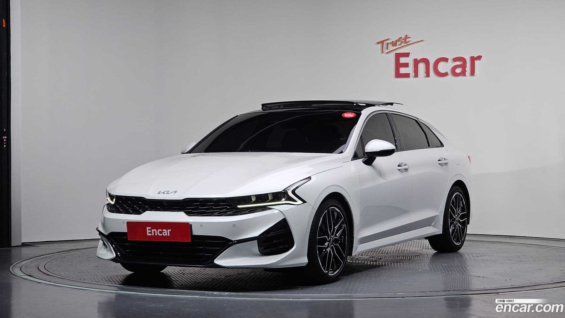 Main__Slider__Photo:K5 Kia 2021.10-0