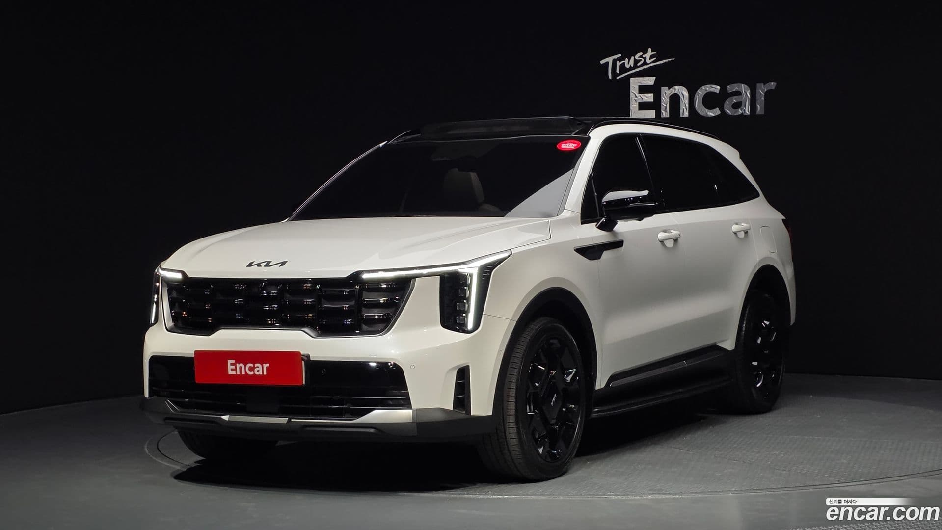 Main__Slider__Photo:Sorento Kia 2024.7-0