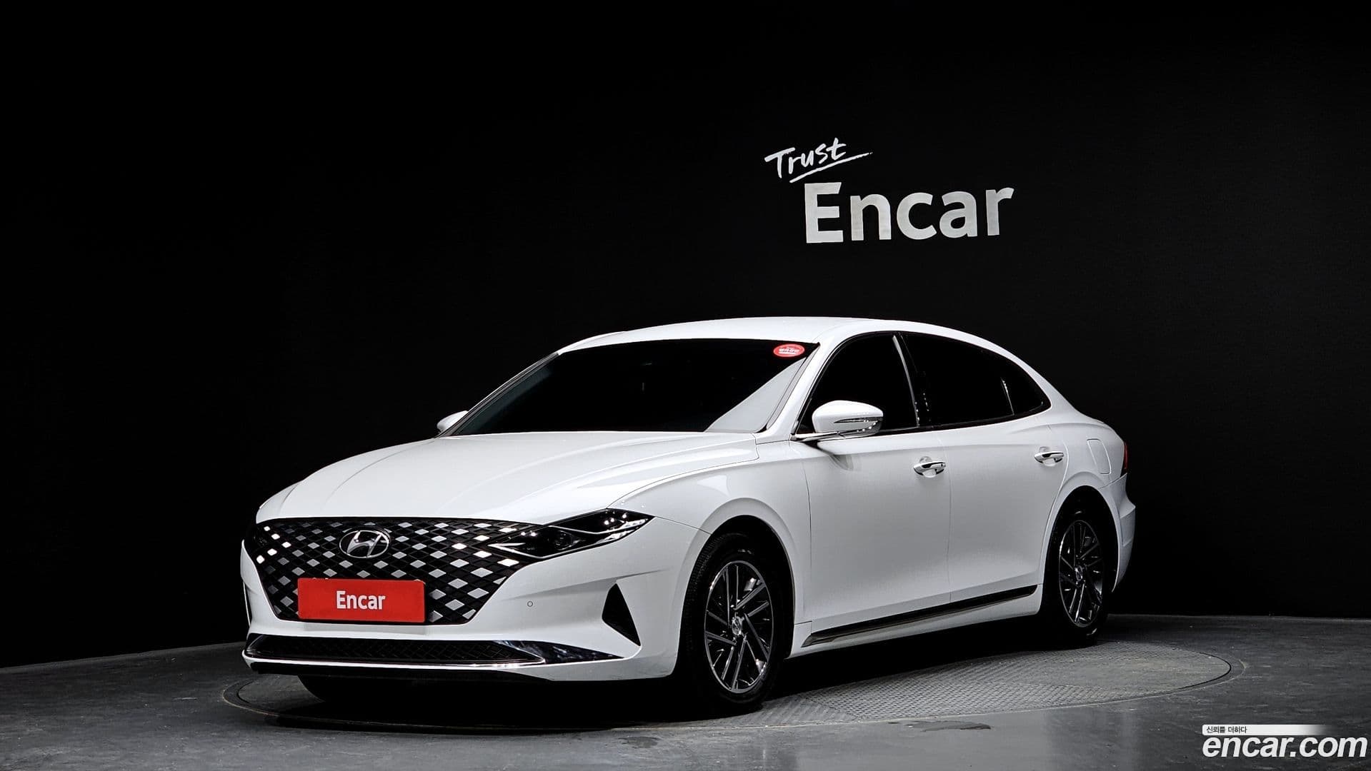 Main__Slider__Photo:Grandeur Hyundai 2022.3-0