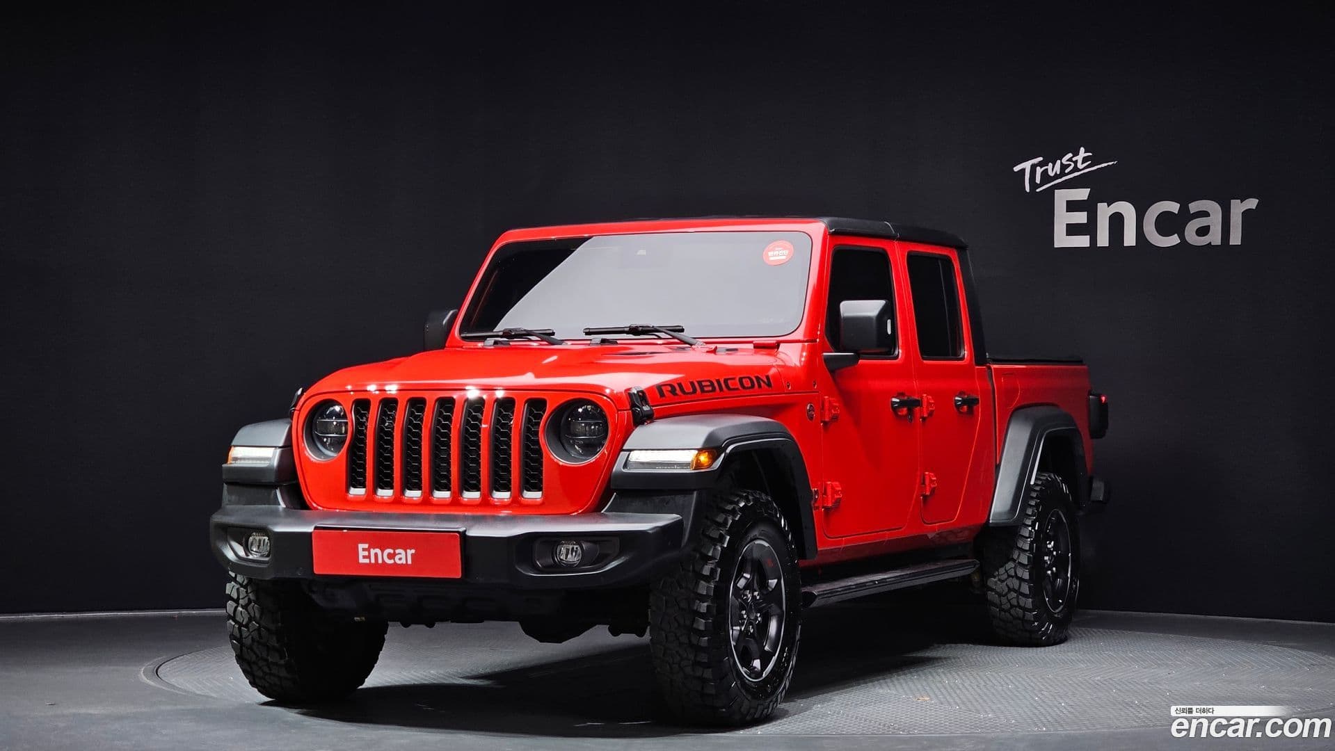 Main__Slider__Photo:Gladiator Jeep 2023.10-0