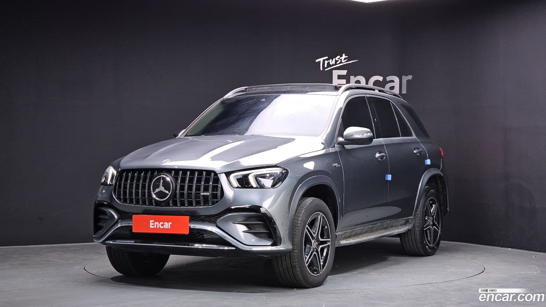 Main__Slider__Photo:GLE-Class Mercedes-Benz 2022.9-0