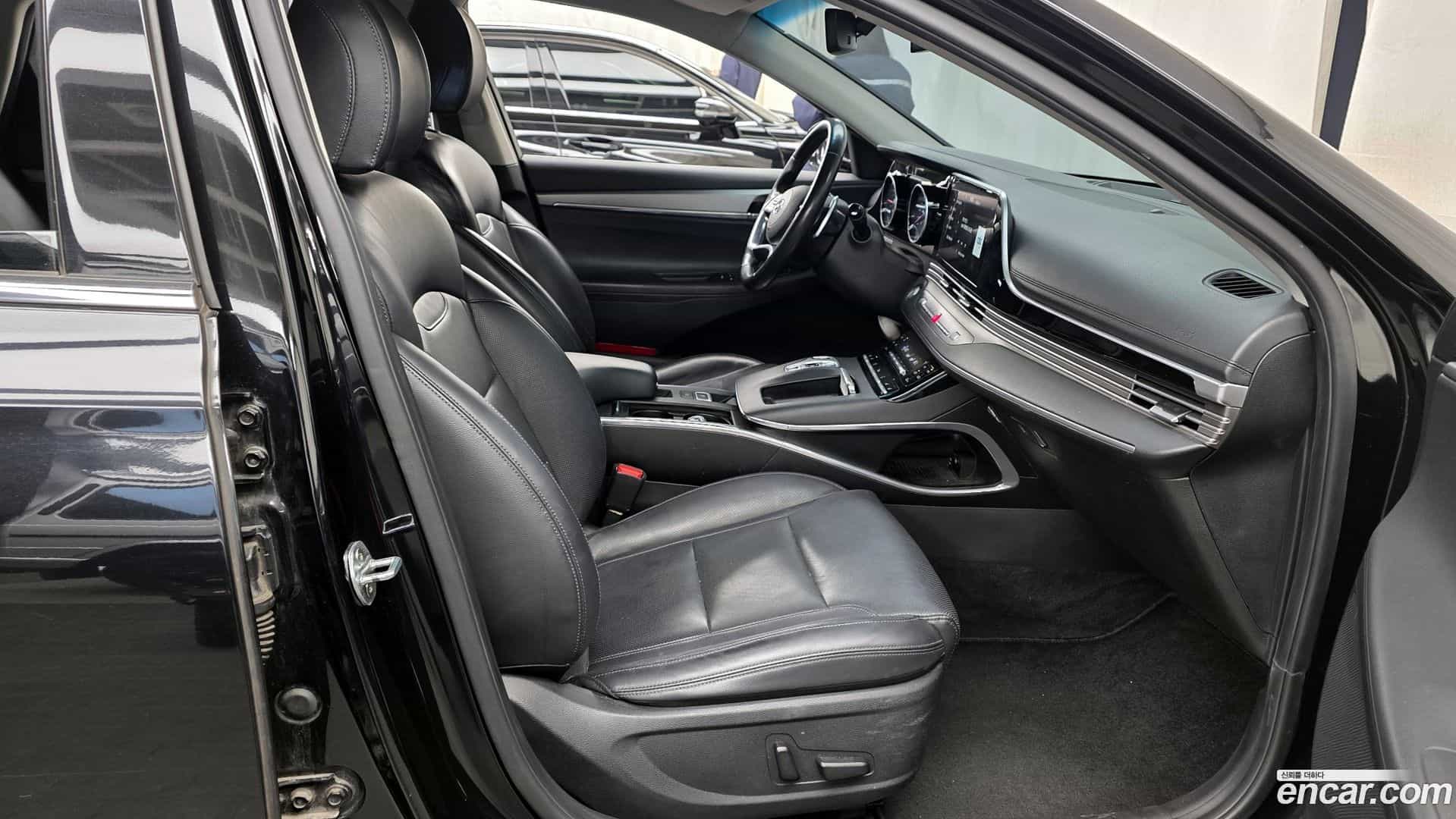Grandeur Hyundai 2020.9-OPTION-015