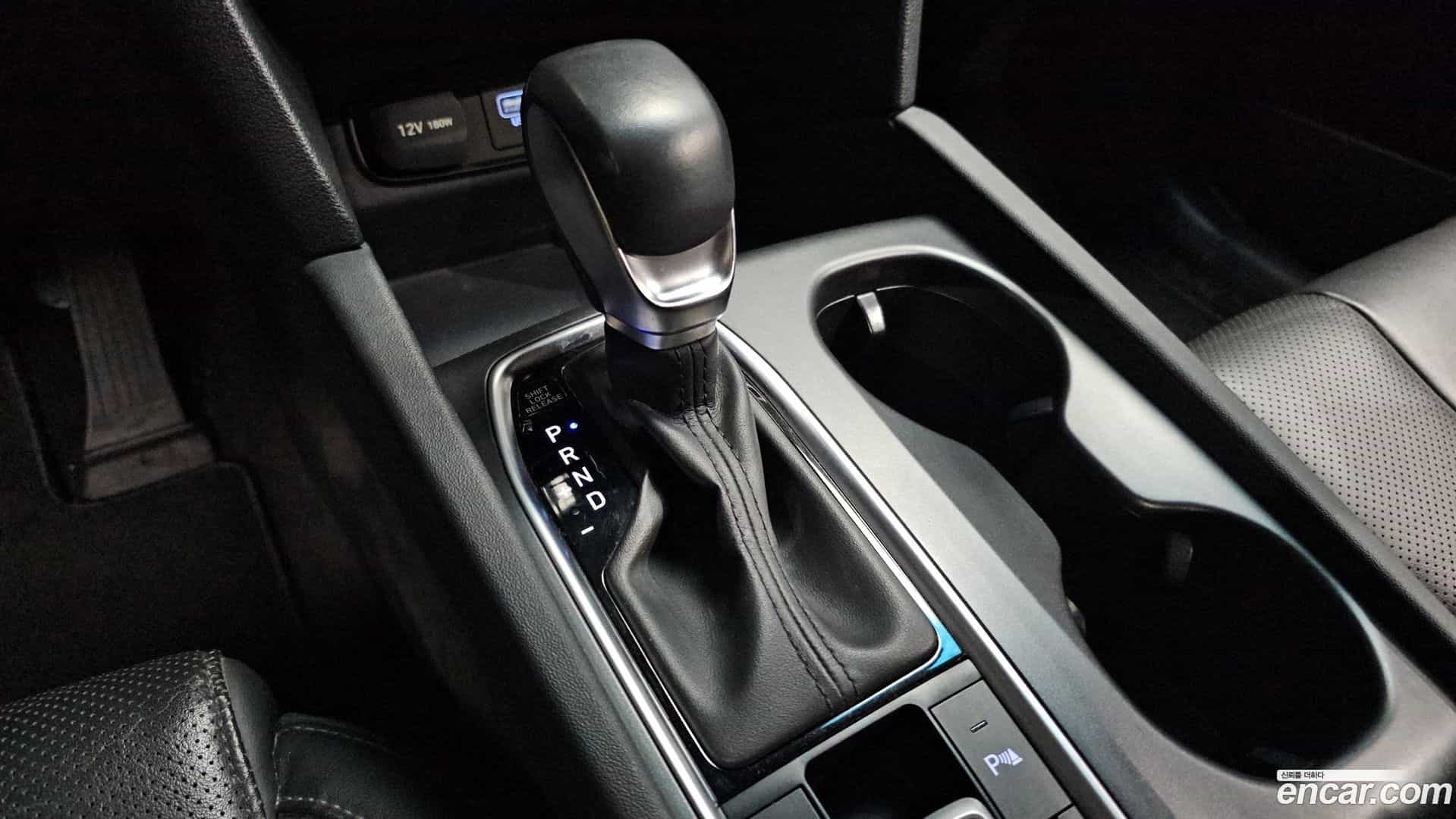 Santafe Hyundai 2018.9-INNER-009