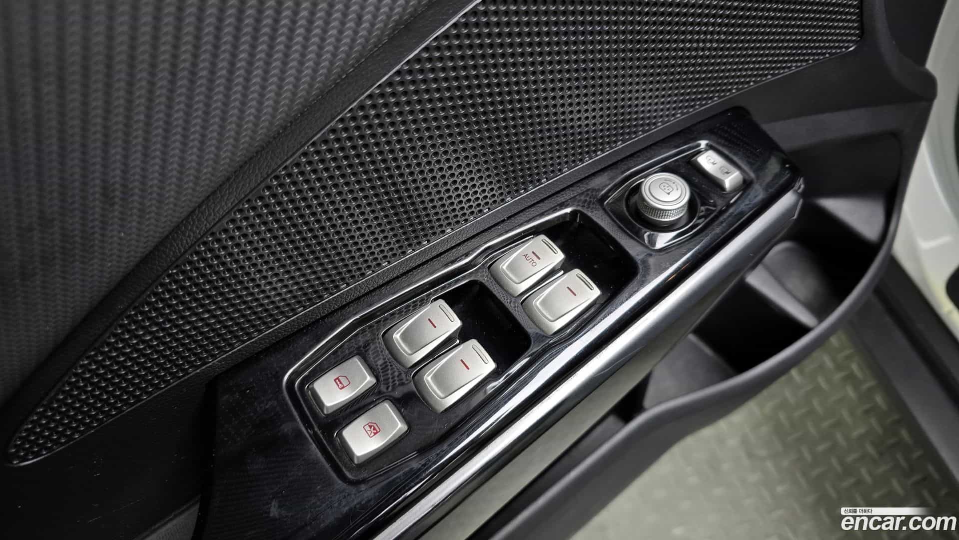 TIBOLI KG Mobility 2018.9-OPTION-018