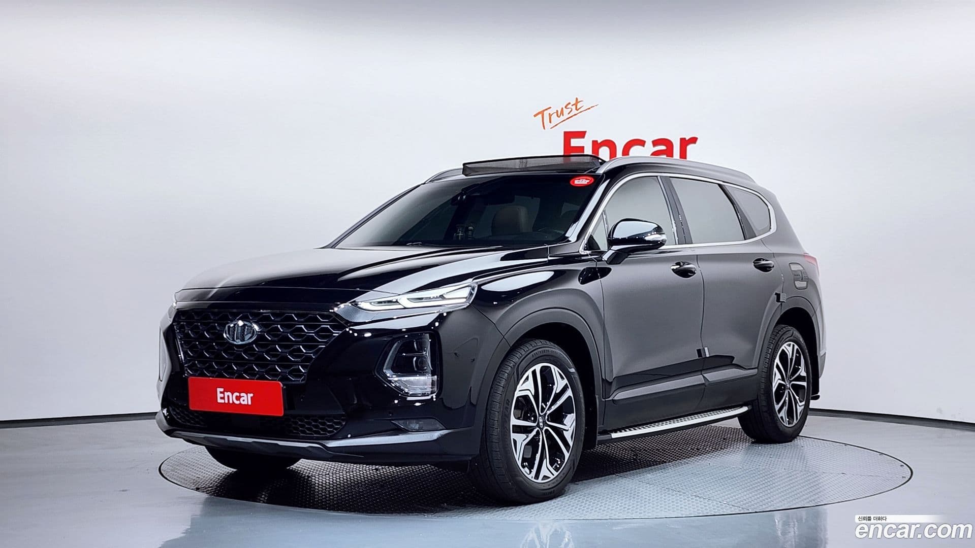 Main__Slider__Photo:Santafe Hyundai 2018.9-0