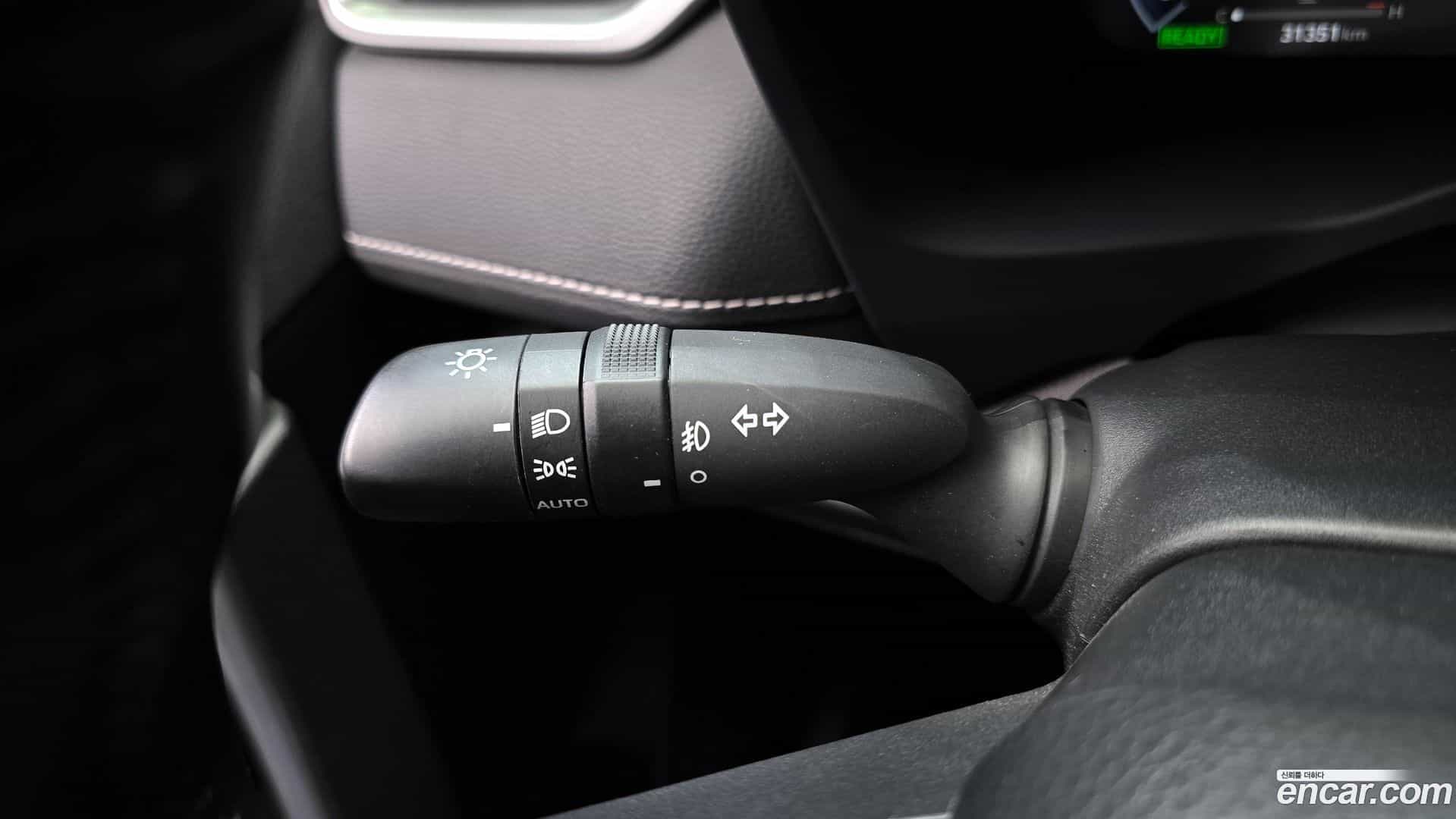 RAV4 Toyota 2023.4-OPTION-022