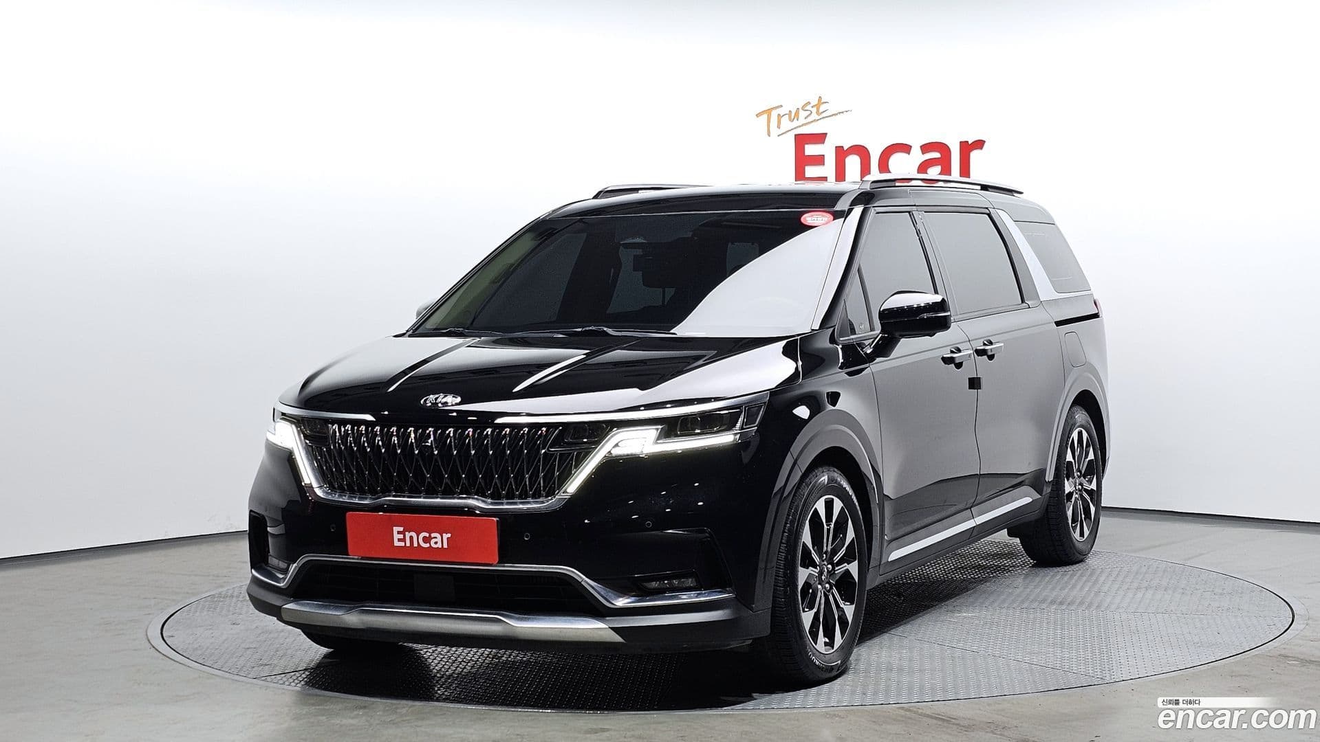 Main__Slider__Photo:Canival Kia 2021.0-0