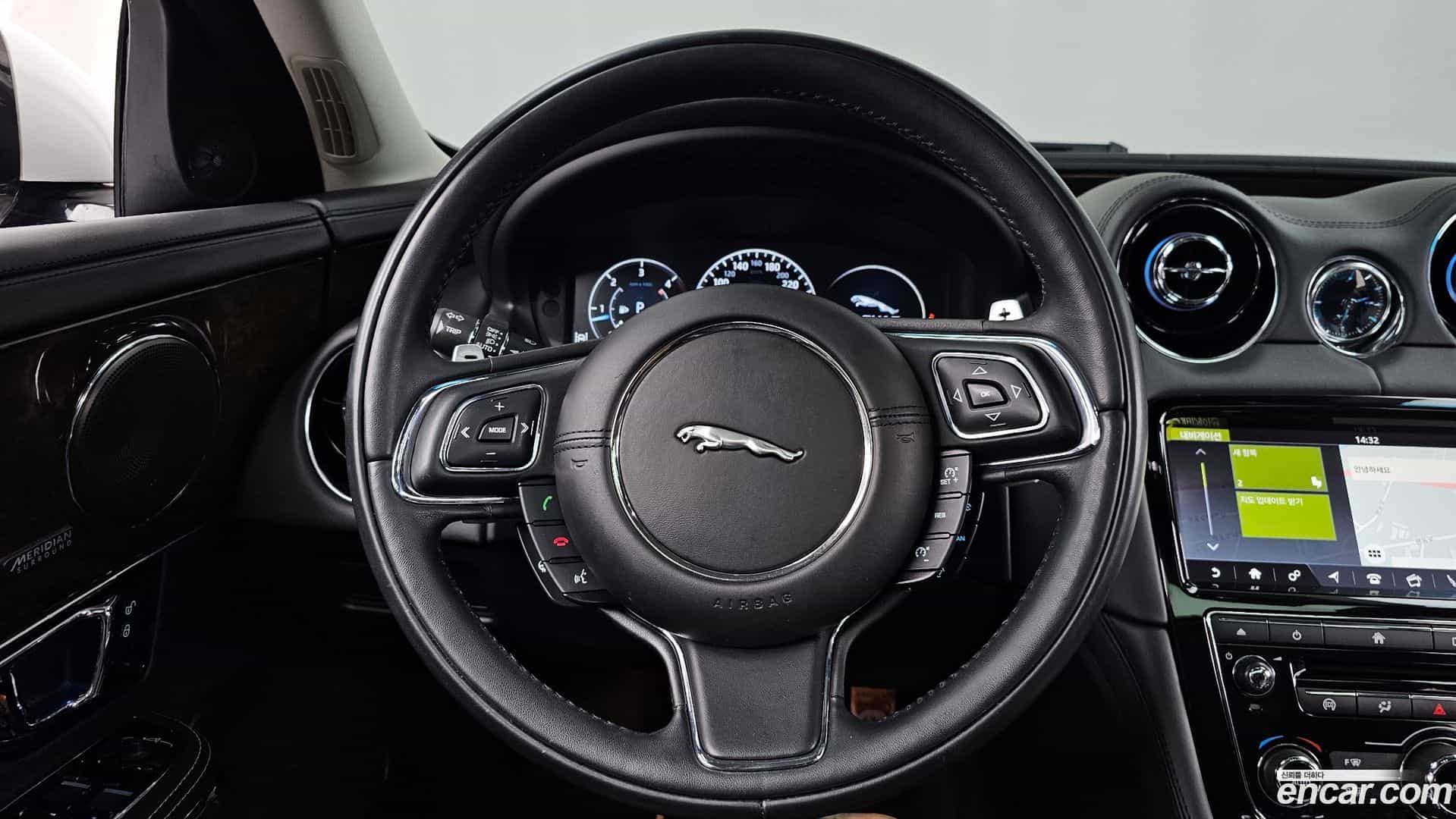 XJ Jaguar 2019.11-OPTION-017