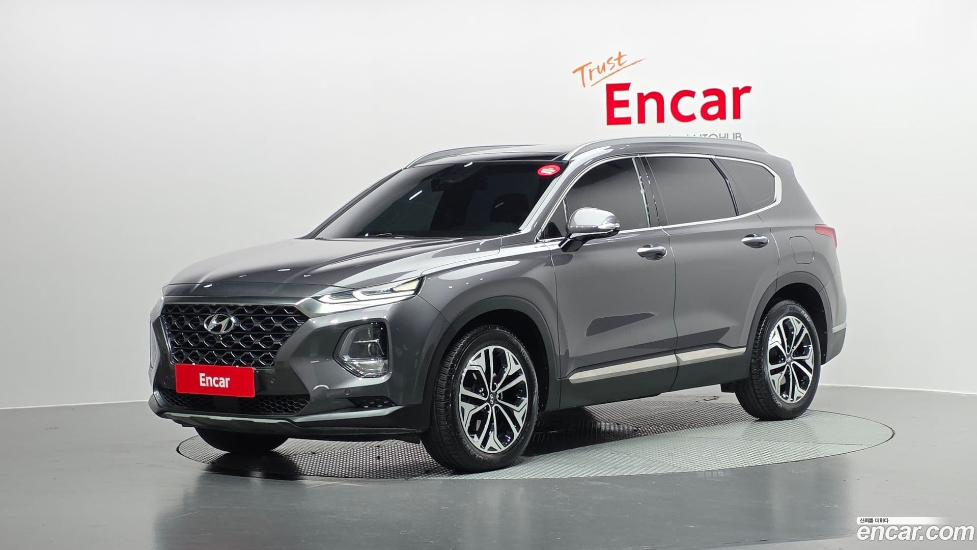 Main__Slider__Photo:Santafe Hyundai 2018.11-0