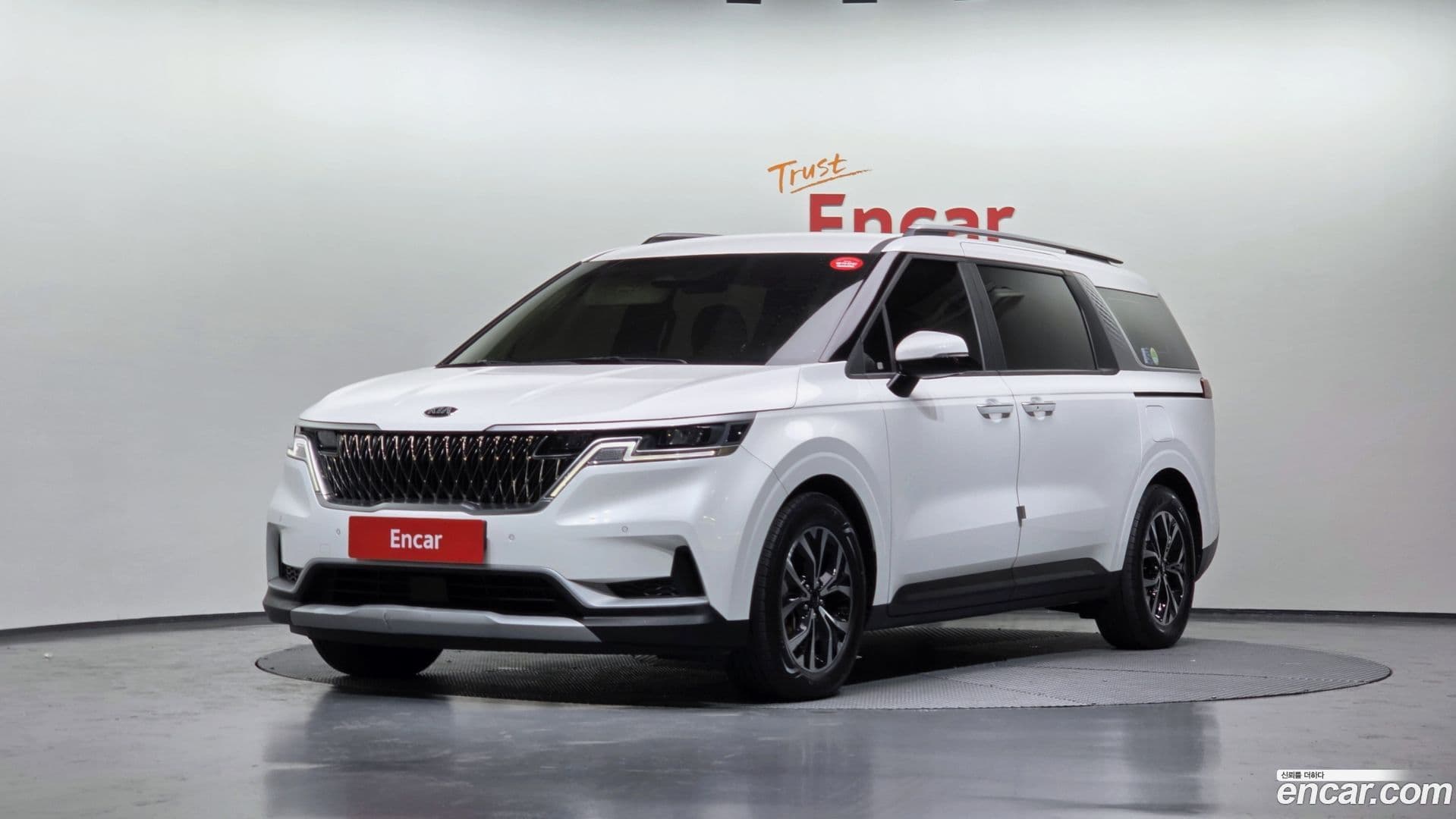 Main__Slider__Photo:Canival Kia 2020.11-0