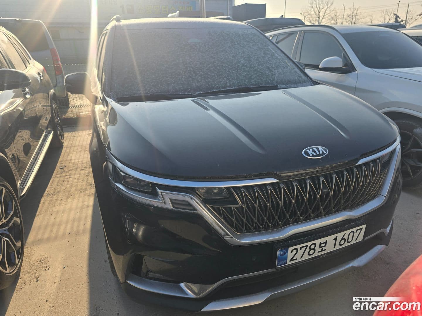 Main__Slider__Photo:Canival Kia 2020.10-0