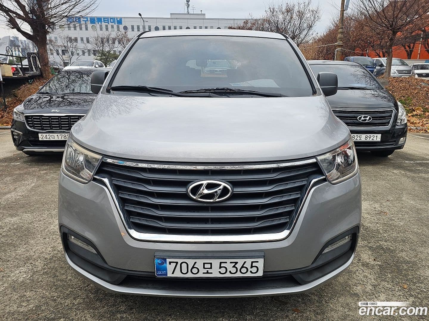 Main__Slider__Photo:Starex Hyundai 2020.4-0