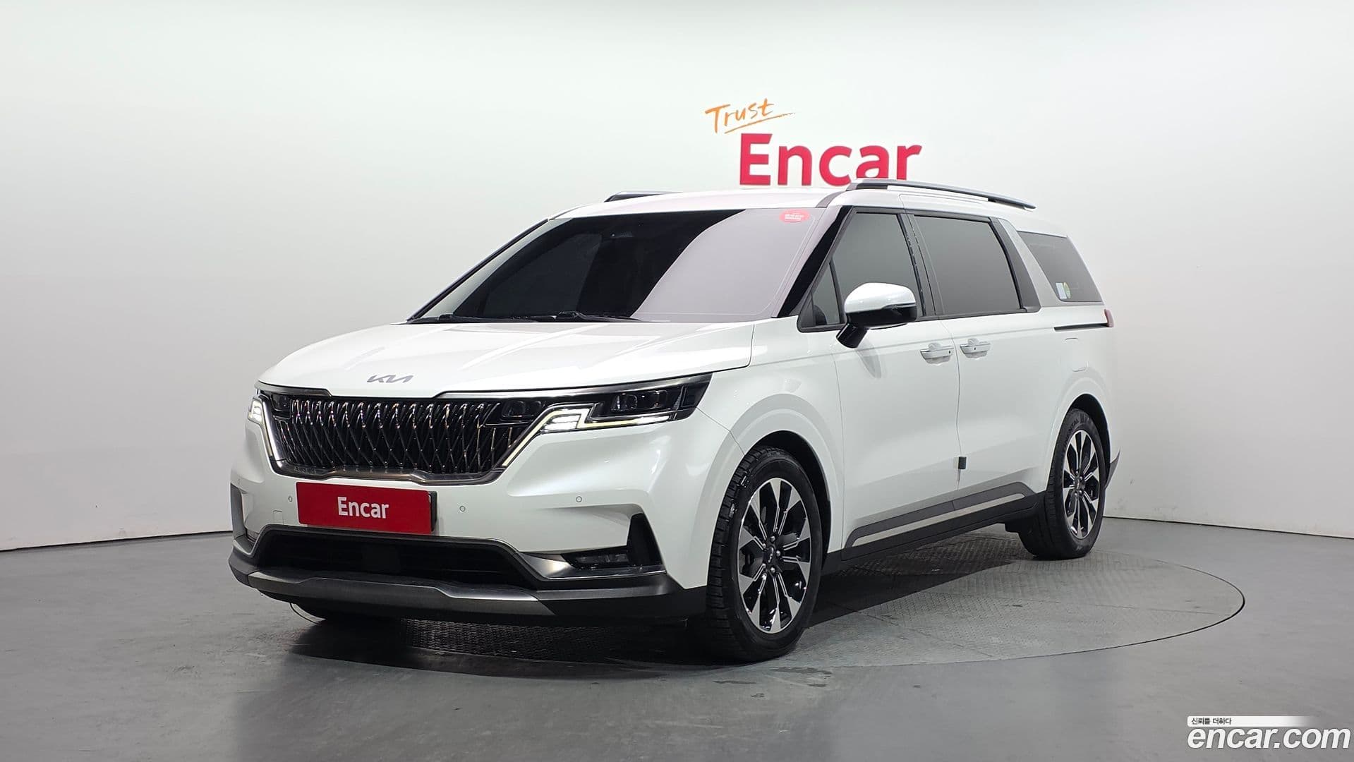 Main__Slider__Photo:Canival Kia 2021.11-0