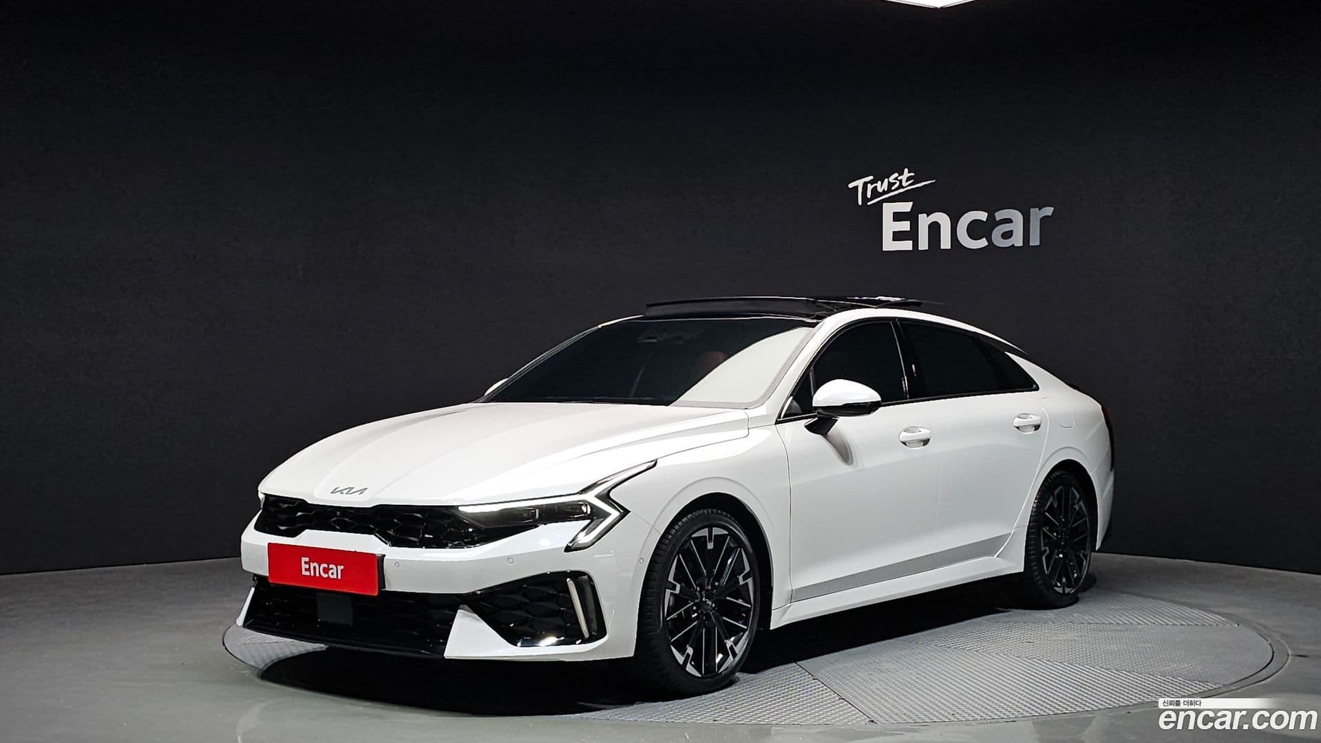 Main__Slider__Photo:K5 Kia 2023.10-0
