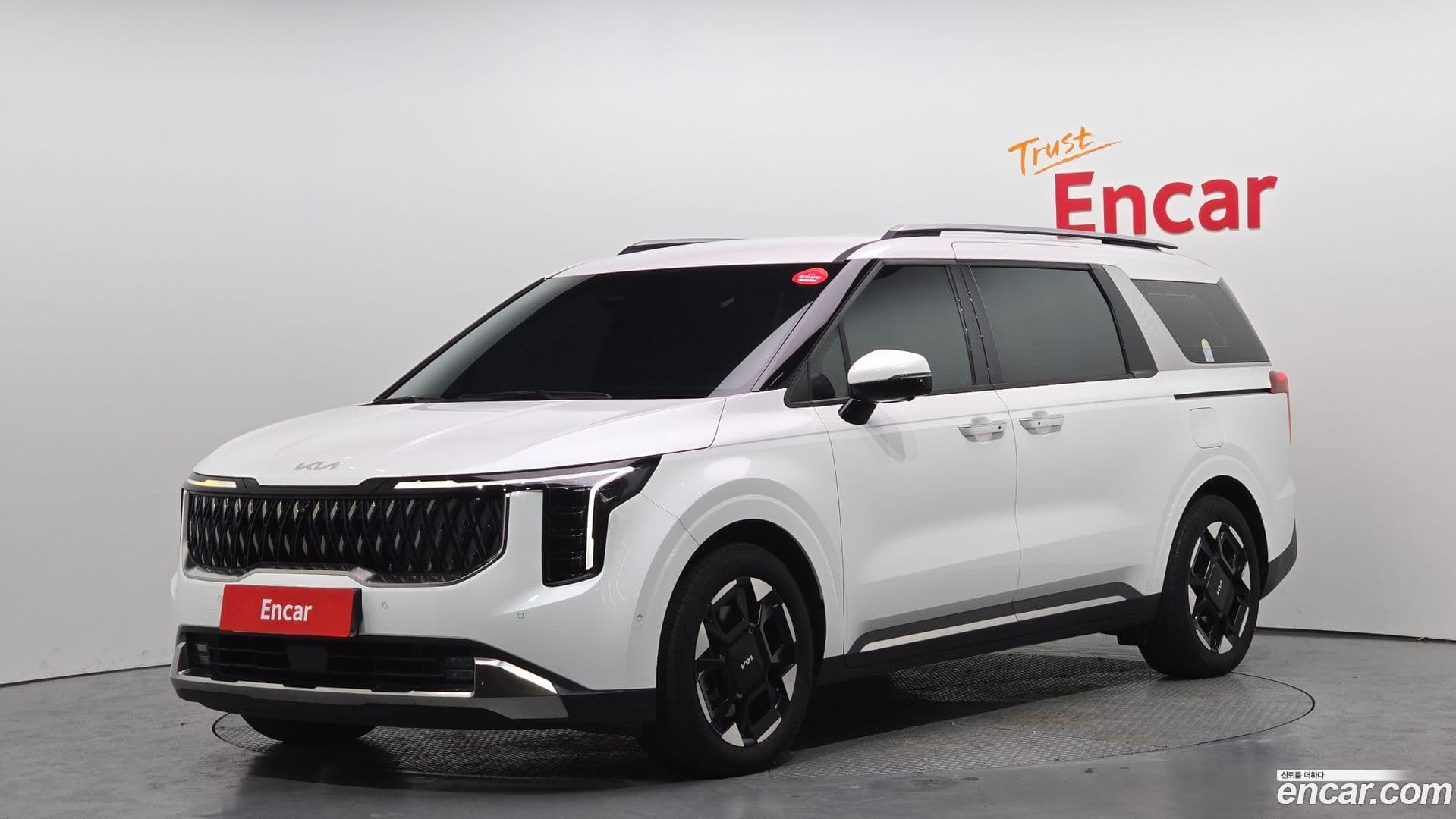 Main__Slider__Photo:Canival Kia 2023.11-0