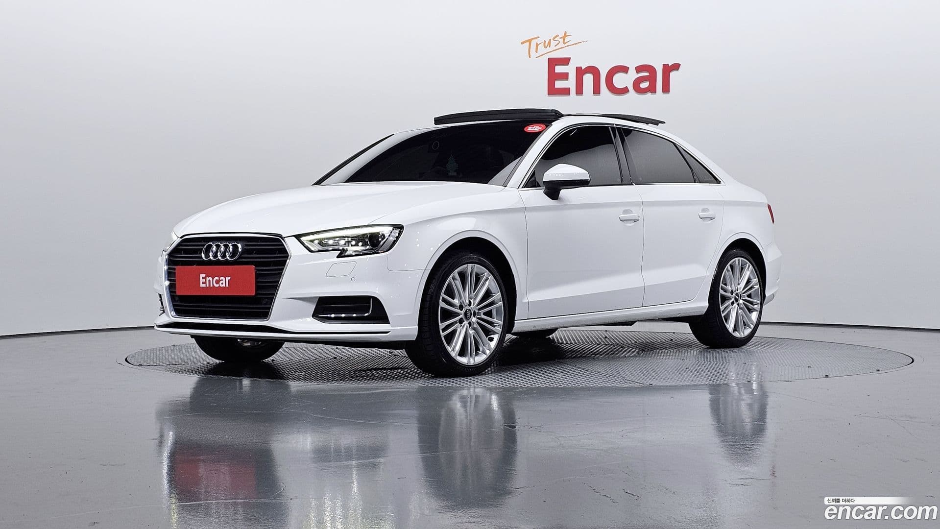 Main__Slider__Photo:A3 Audi 2018.8-0