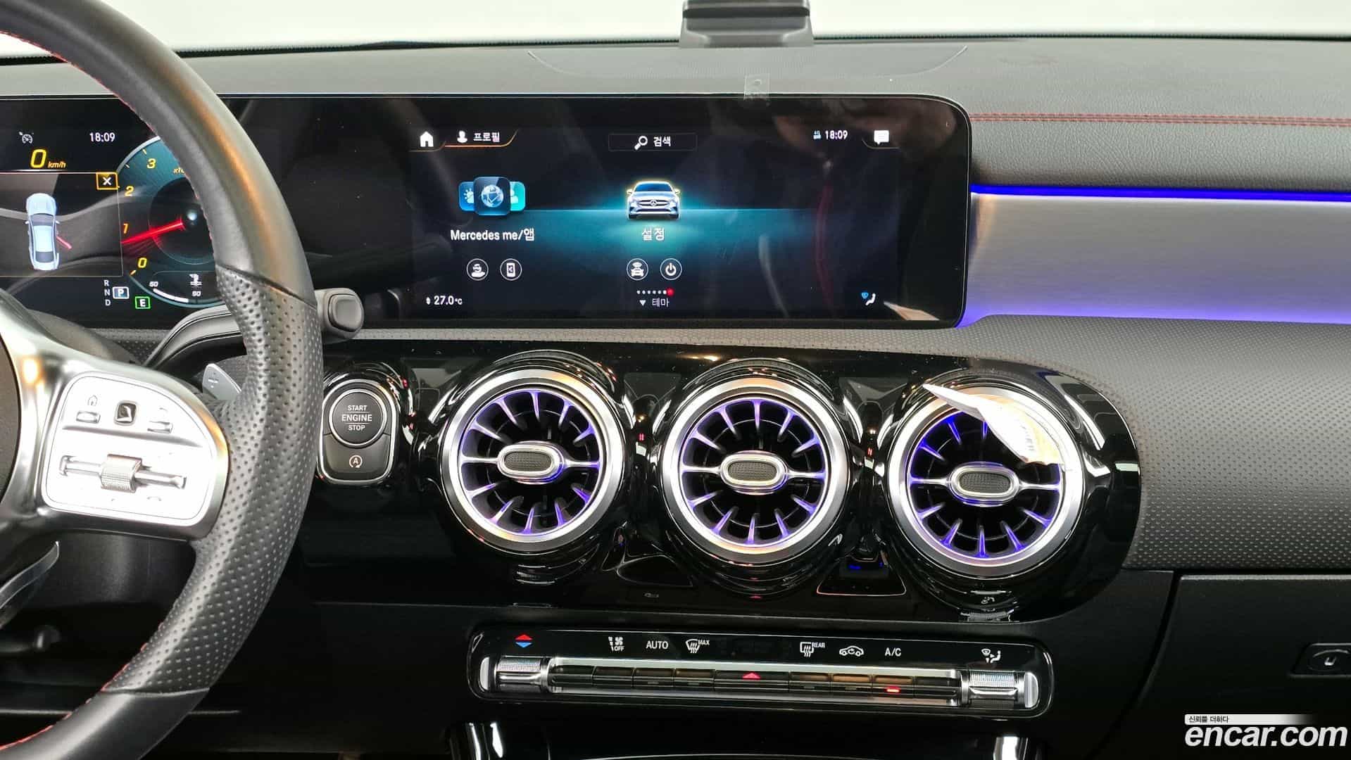 CLA-Class Mercedes-Benz 2020.10-OPTION-018