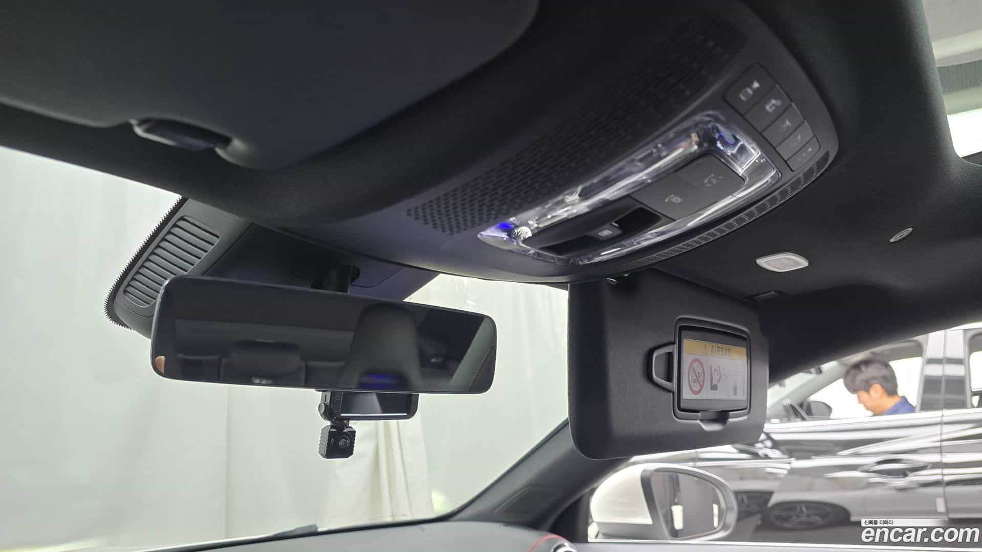 CLA-Class Mercedes-Benz 2020.10-OPTION-022