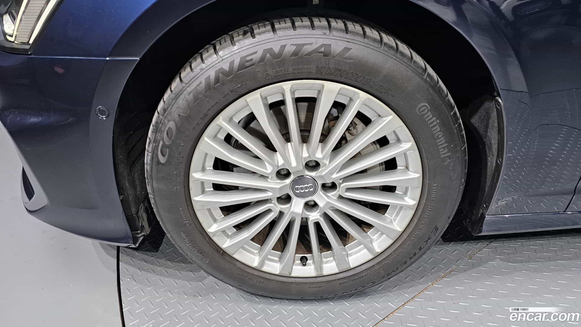 A6 Audi 2019.10-OUTER-005