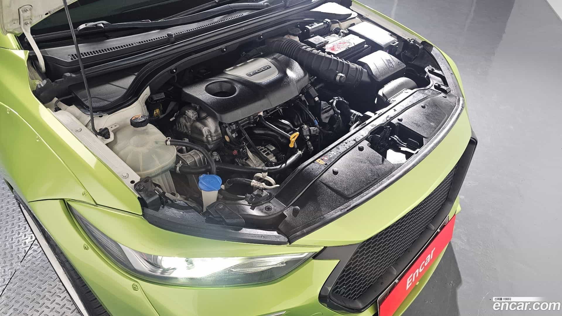 AVANTE Hyundai 2017.8-INNER-006