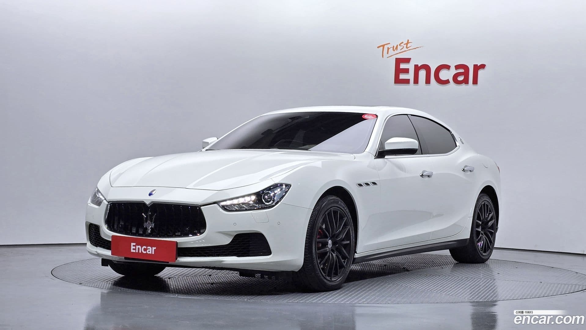 Main__Slider__Photo:Ghibli Maserati 2017.7-0