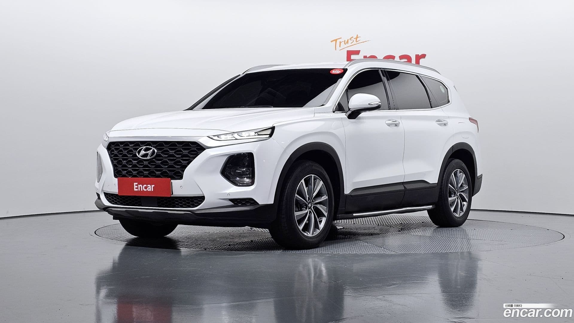 Main__Slider__Photo:Santafe Hyundai 2018.7-0
