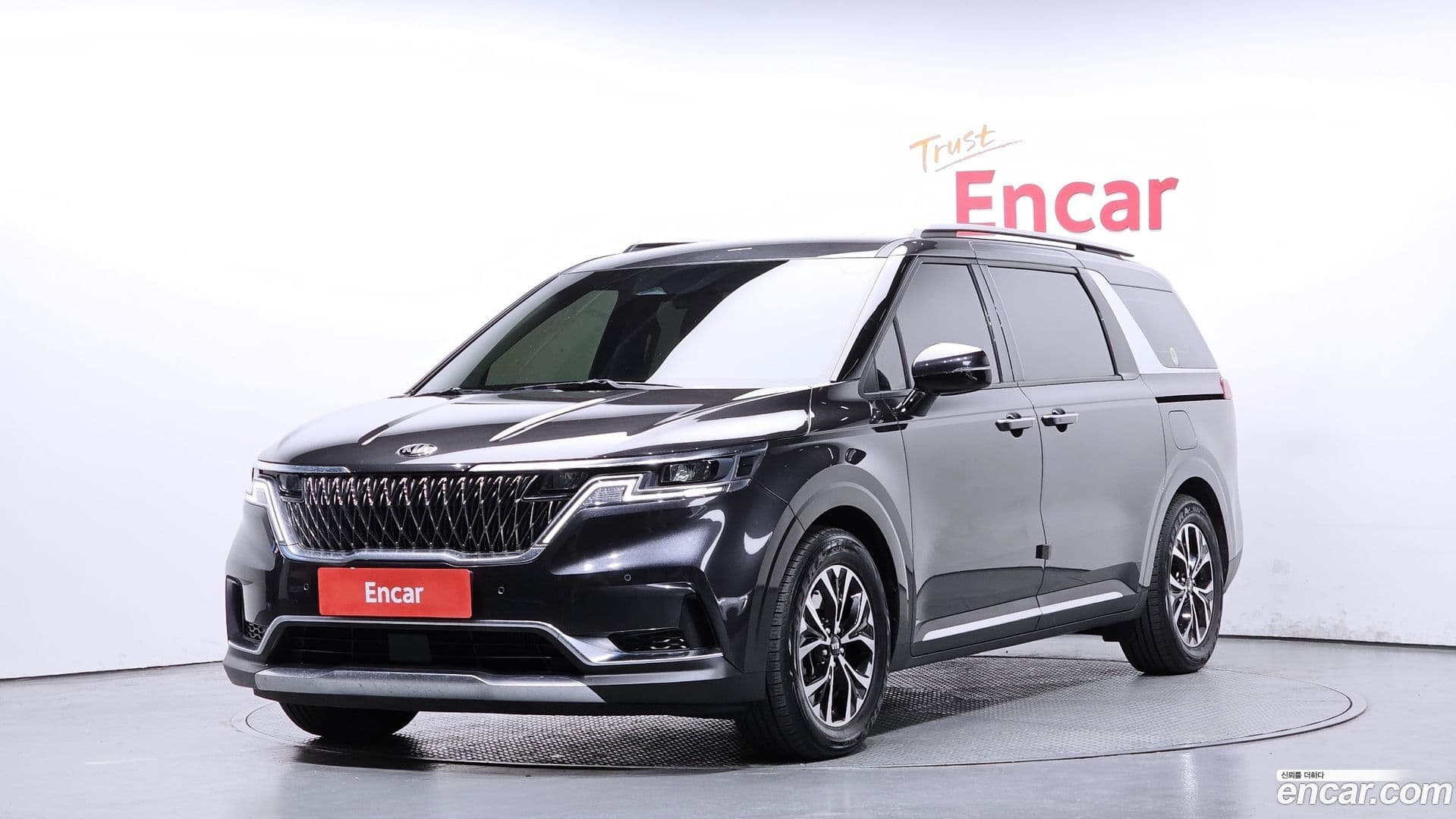Main__Slider__Photo:Canival Kia 2020.10-0