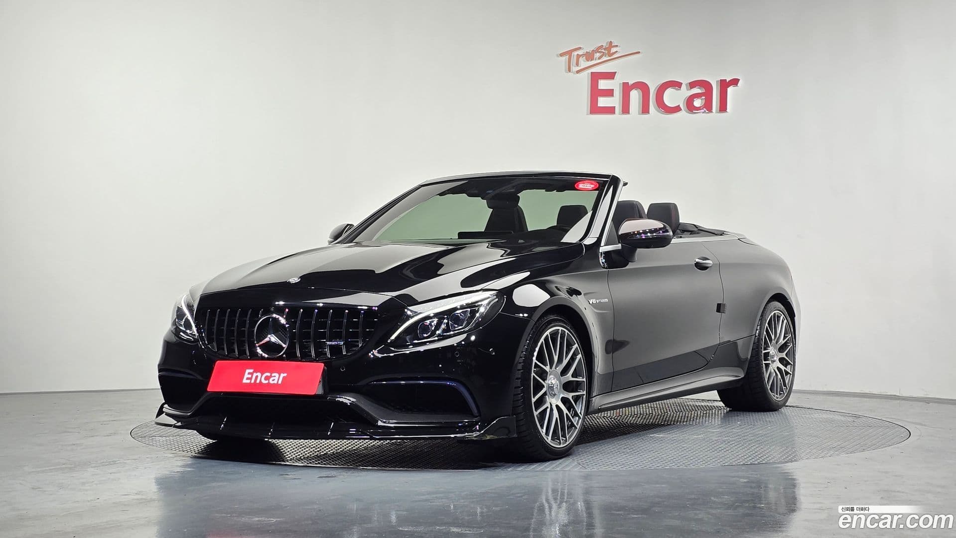 Main__Slider__Photo:C-Class Mercedes-Benz 2017.9-0
