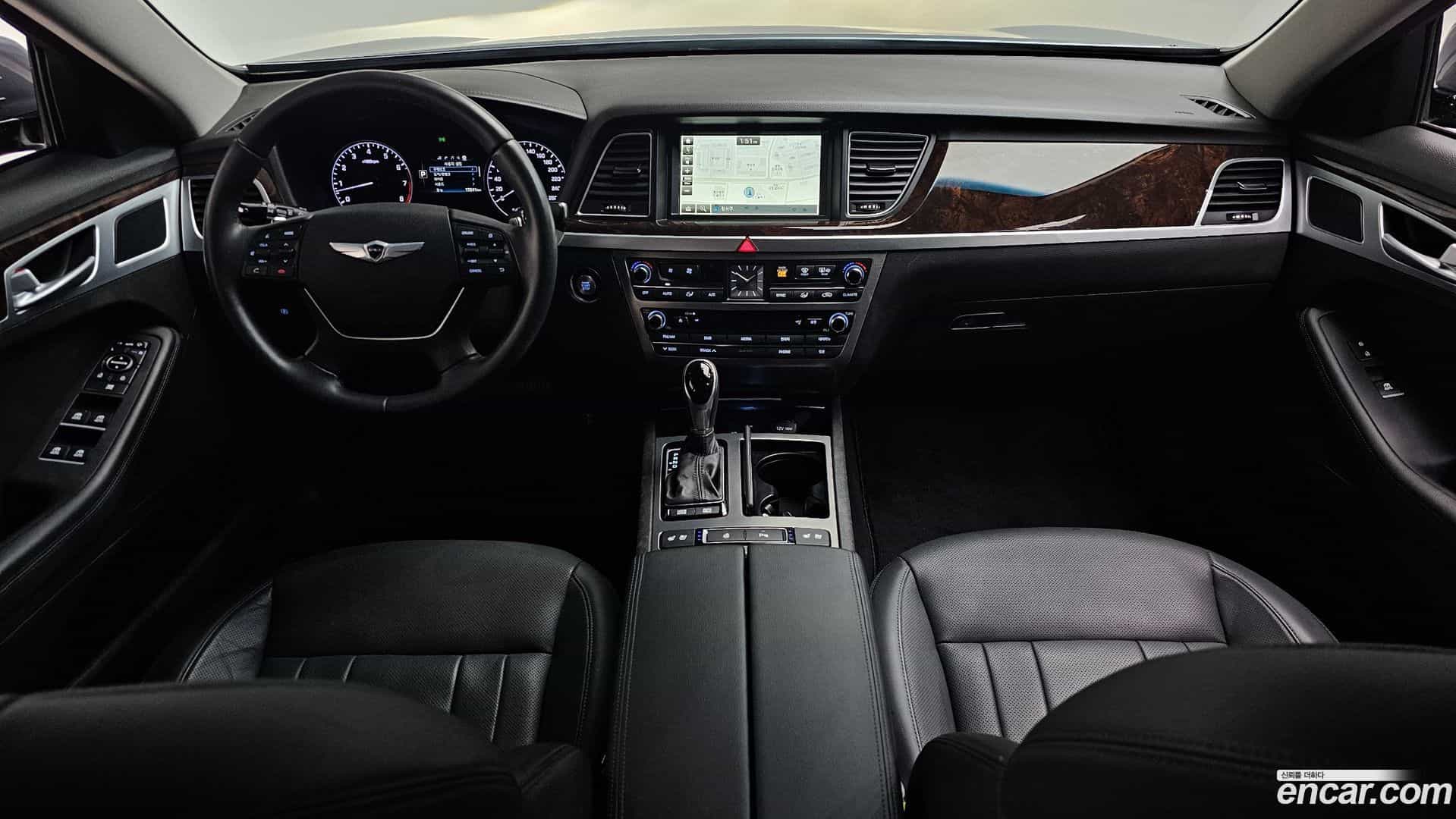 Genesis Hyundai 2015.6-INNER-007