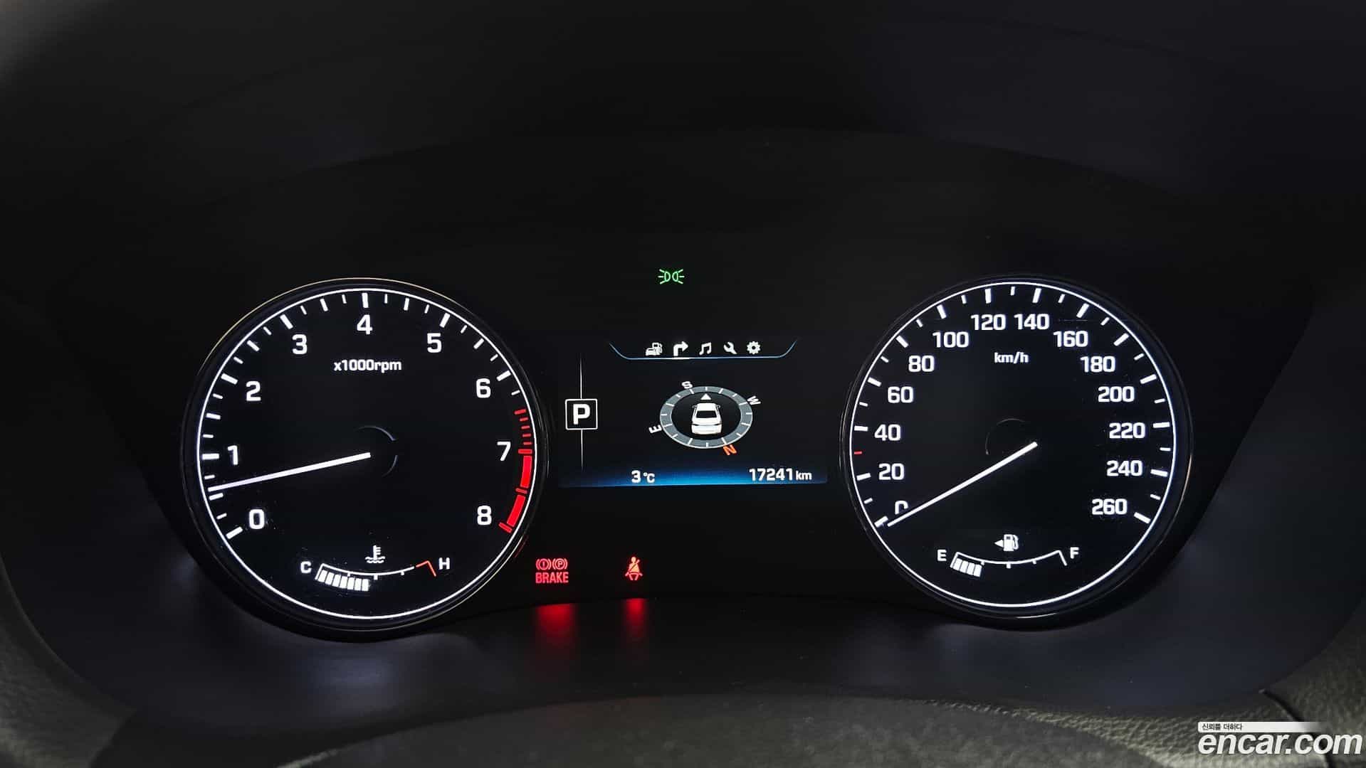 Genesis Hyundai 2015.6-INNER-008