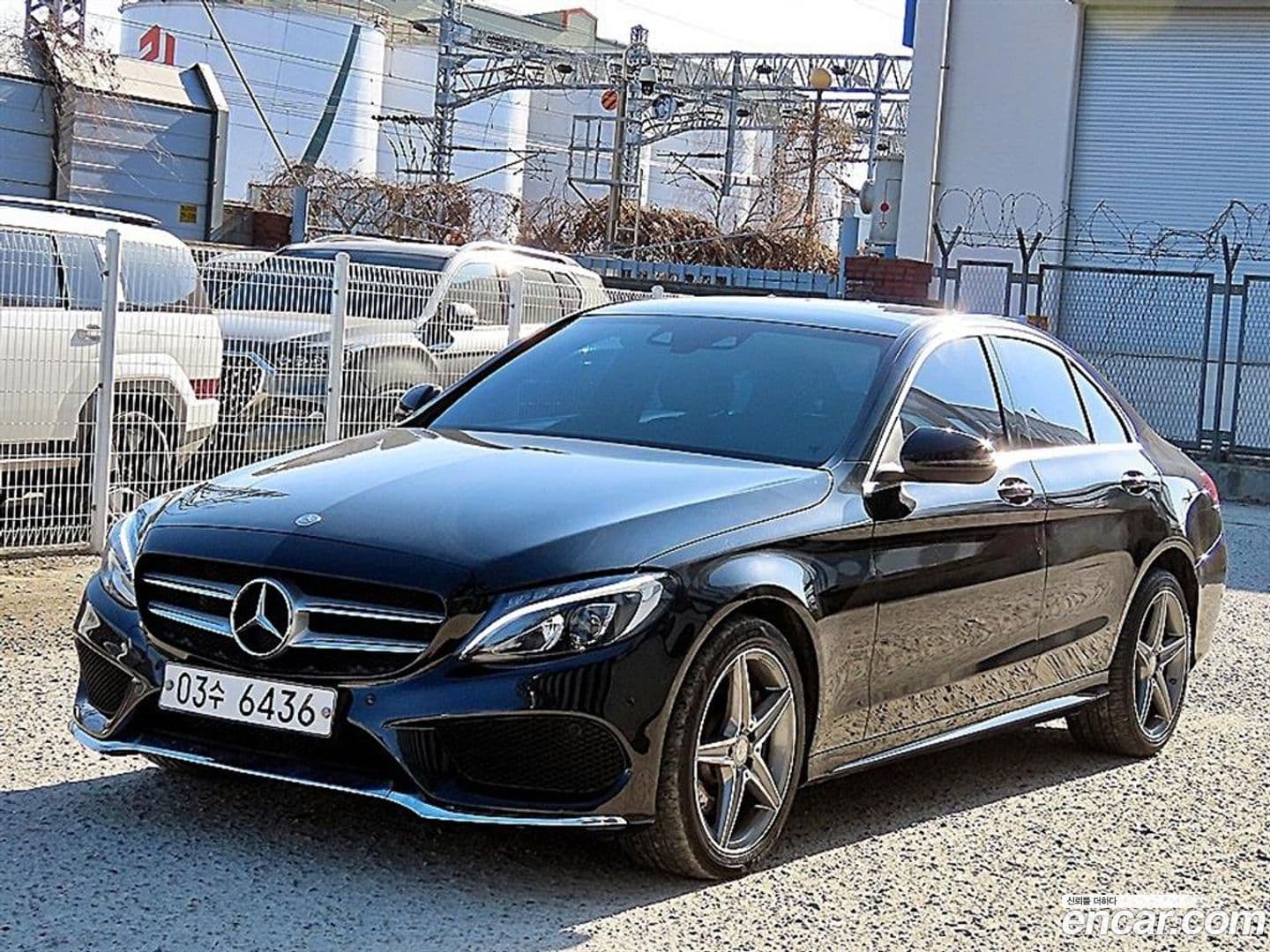 Main__Slider__Photo:C-Class Mercedes-Benz 2017.8-0