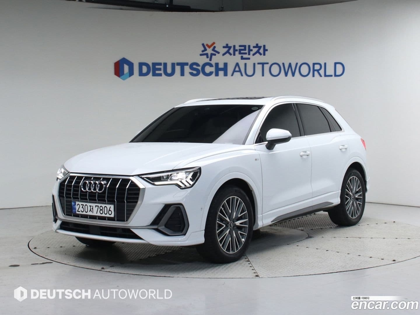 Main__Slider__Photo:Q3 Audi 2022.11-0