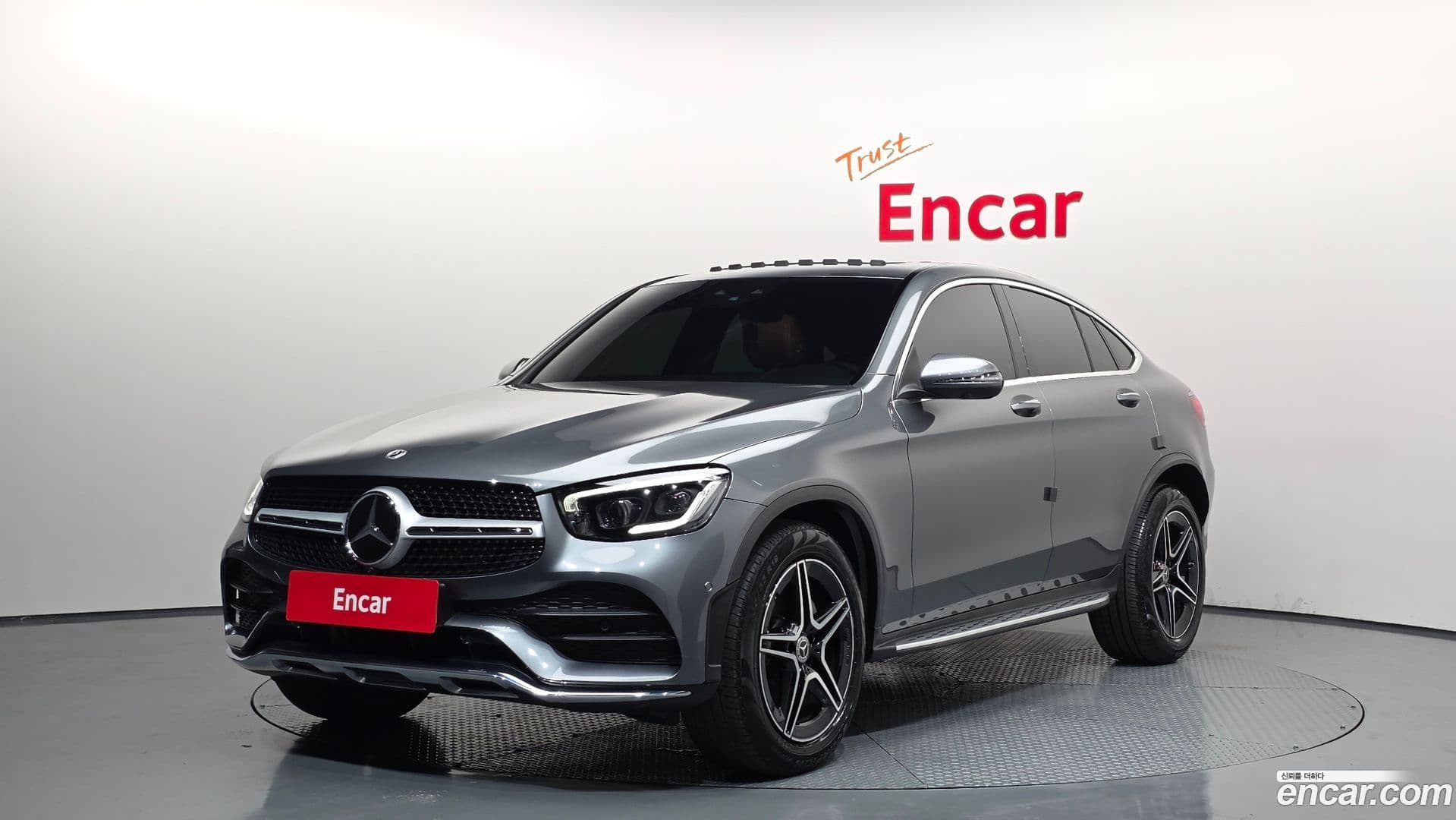 Main__Slider__Photo:GLC-Class Mercedes-Benz 2022.2-0