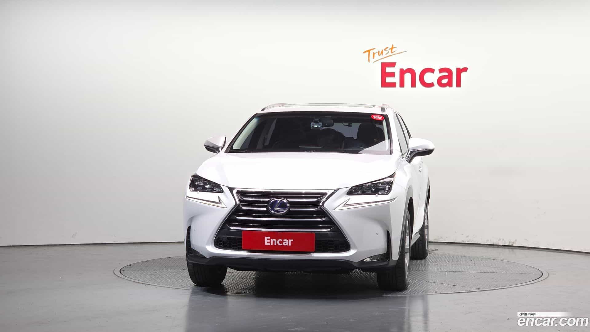 NX Lexus 2015.3-OUTER-003