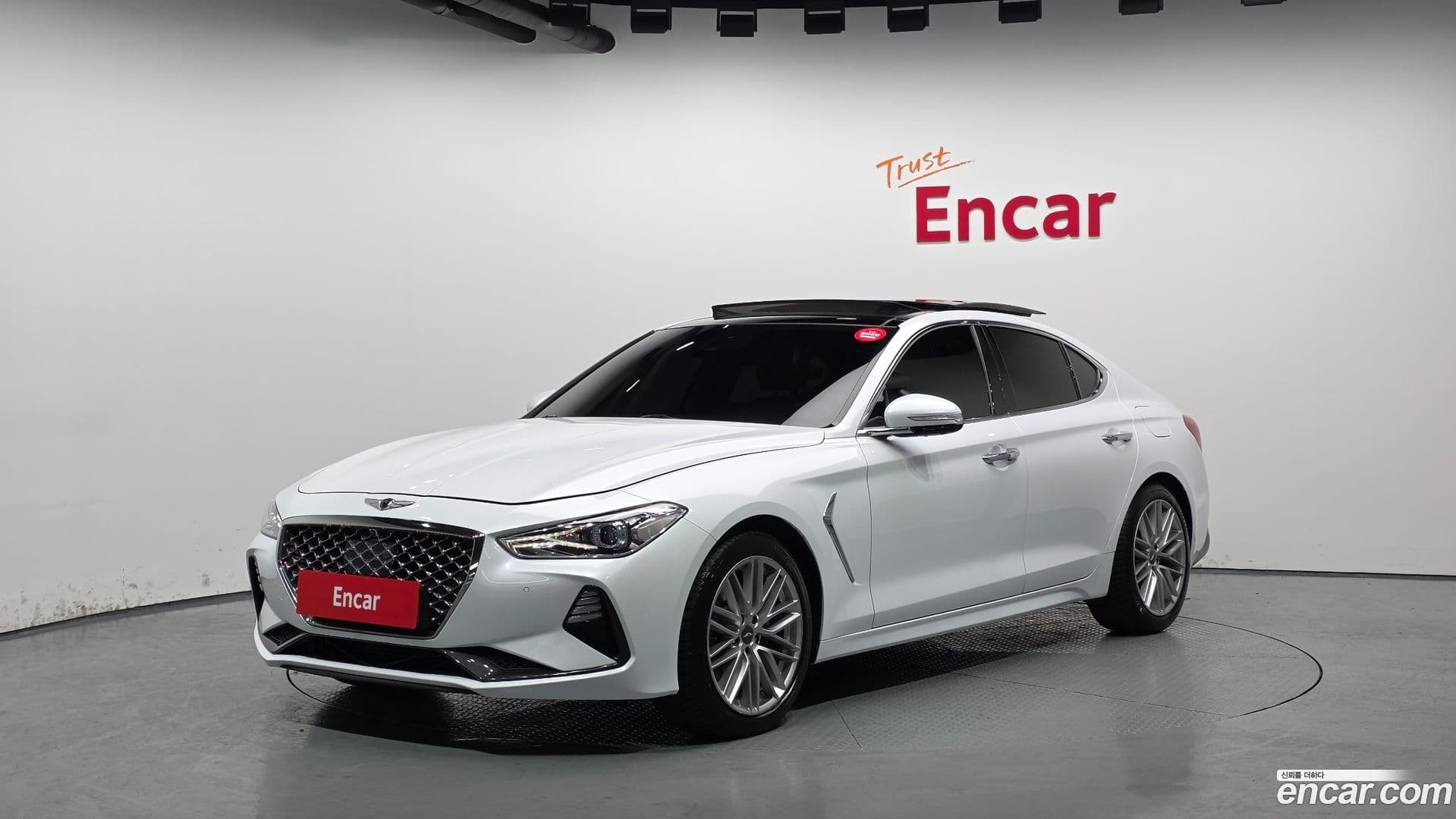 Main__Slider__Photo:G70 Genesis 2019.2-0