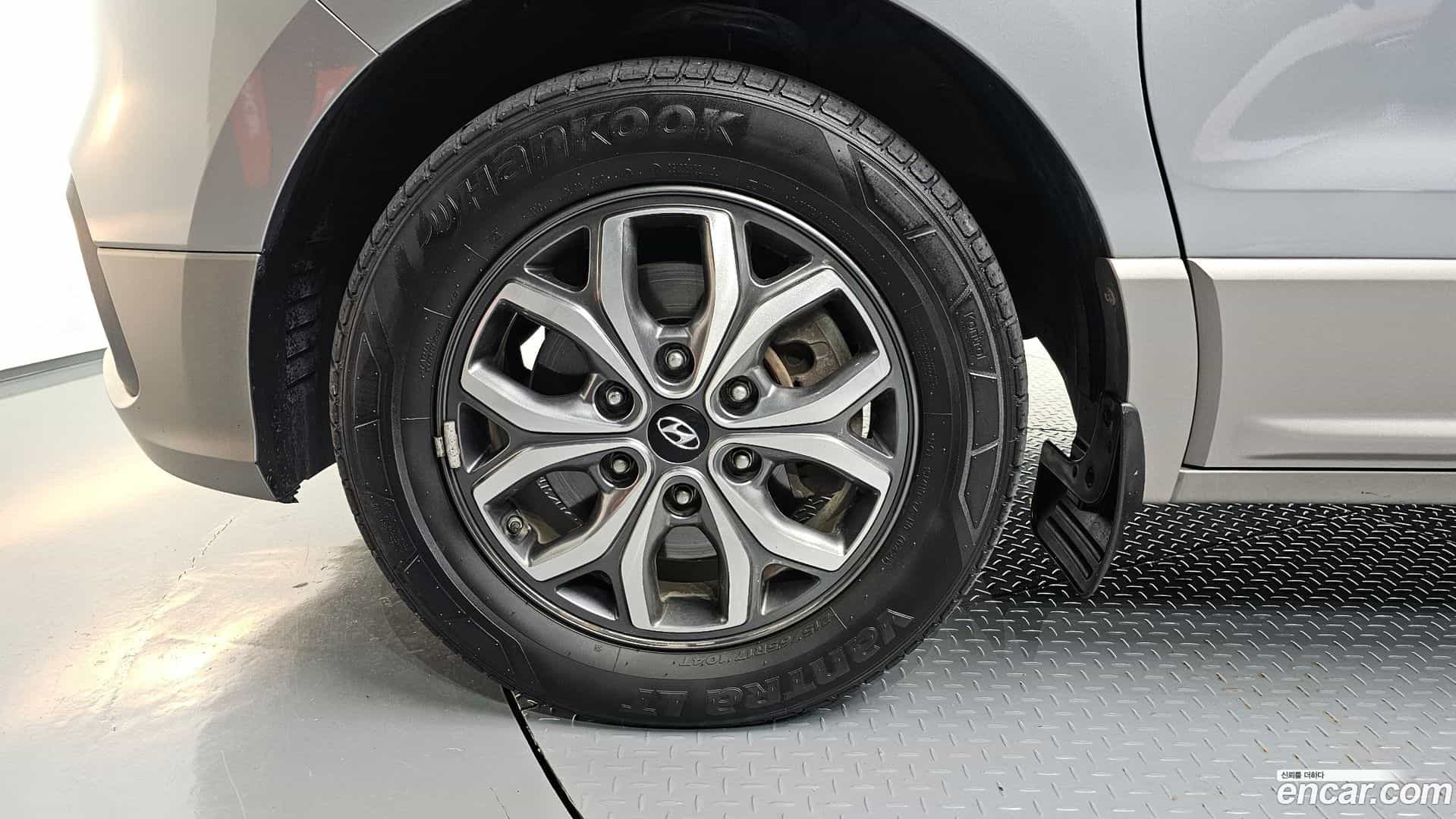 Starex Hyundai 2019.0-OUTER-005