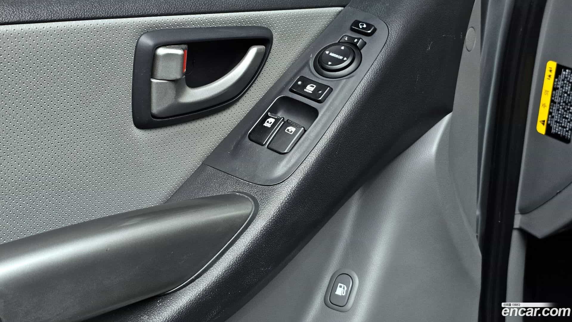 Starex Hyundai 2019.0-OPTION-018