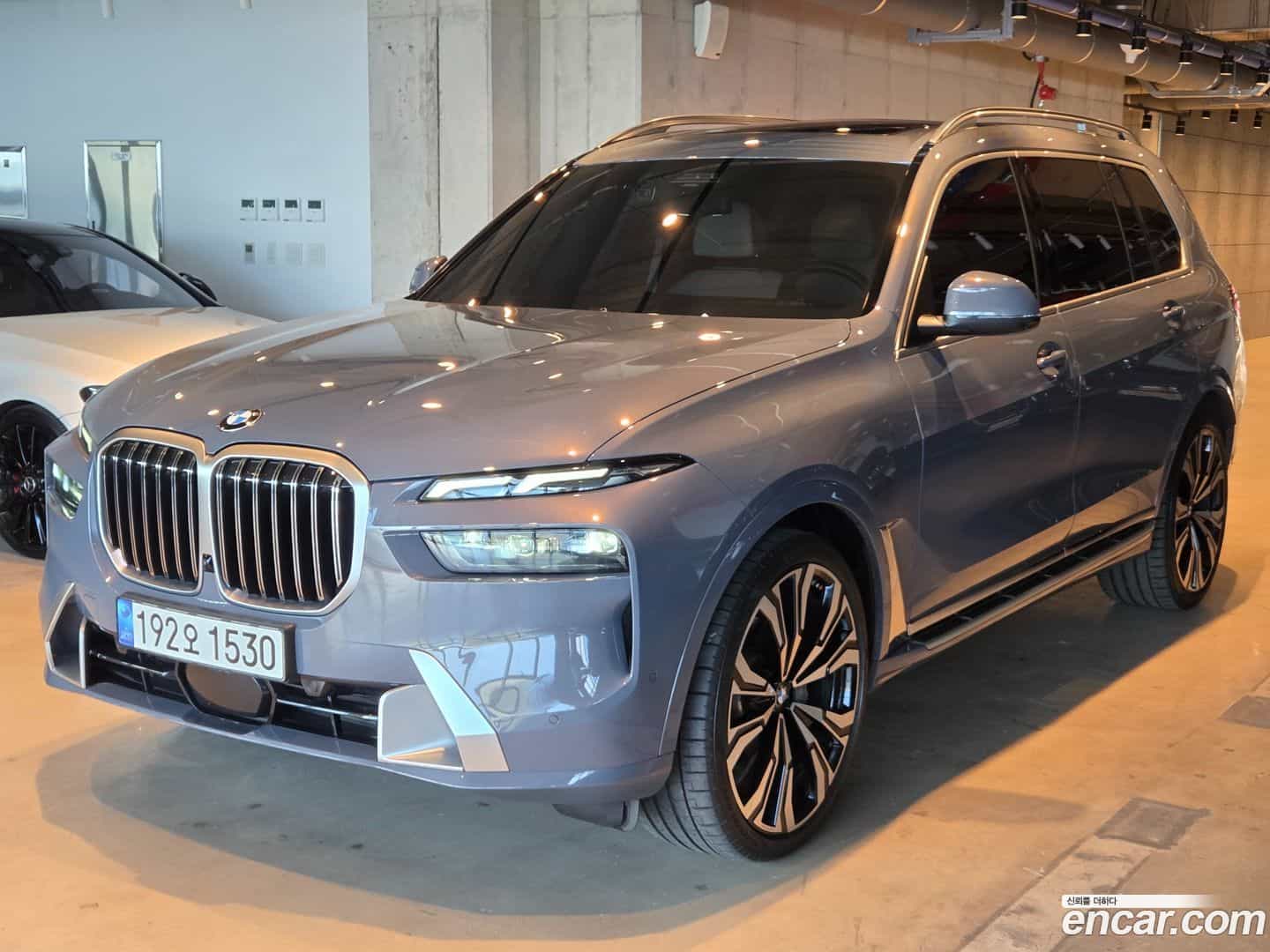 X7 BMW 2023.2-OUTER-001