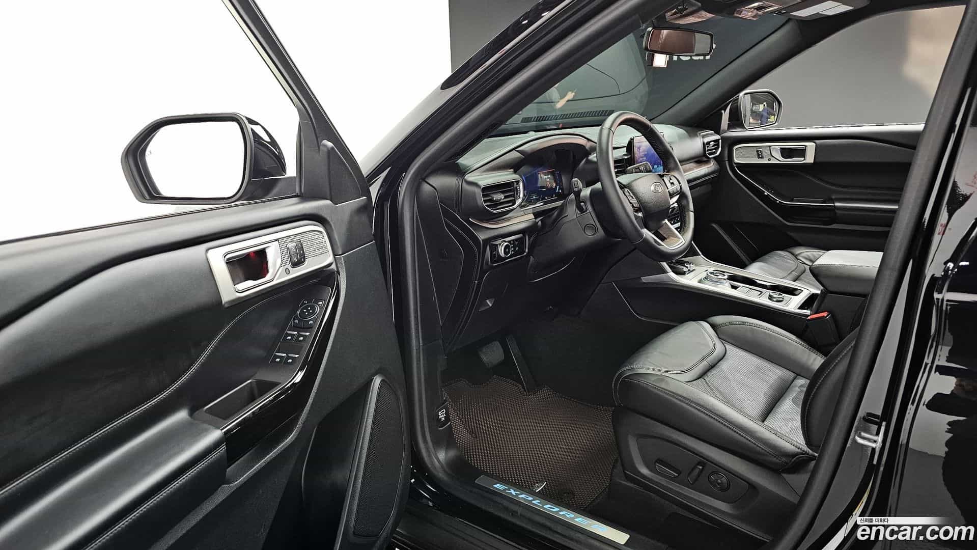 Explorer Ford 2023.10-OPTION-015