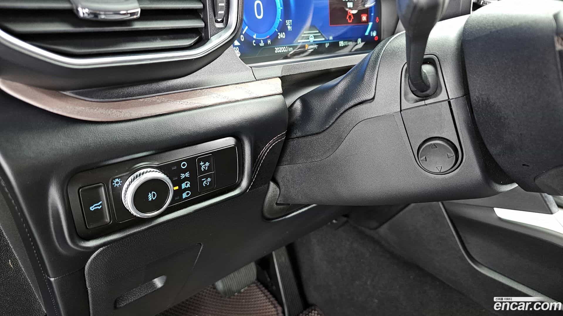 Explorer Ford 2023.10-OPTION-018