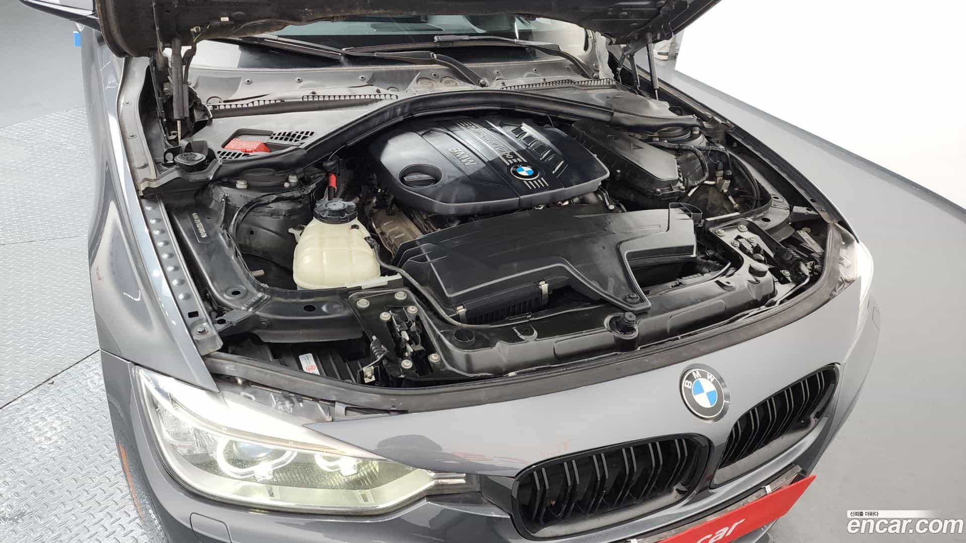 3-Series BMW 2013.10-INNER-006