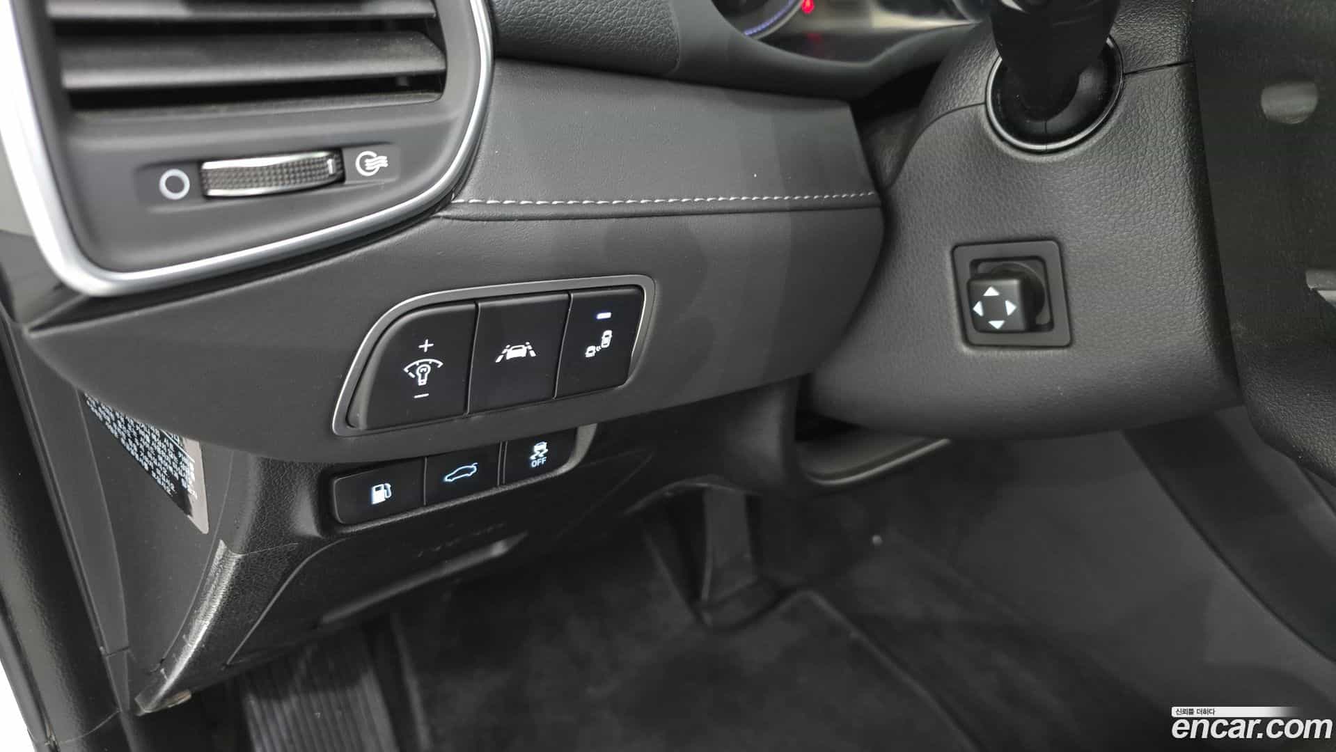 Grandeur Hyundai 2019.3-OPTION-018