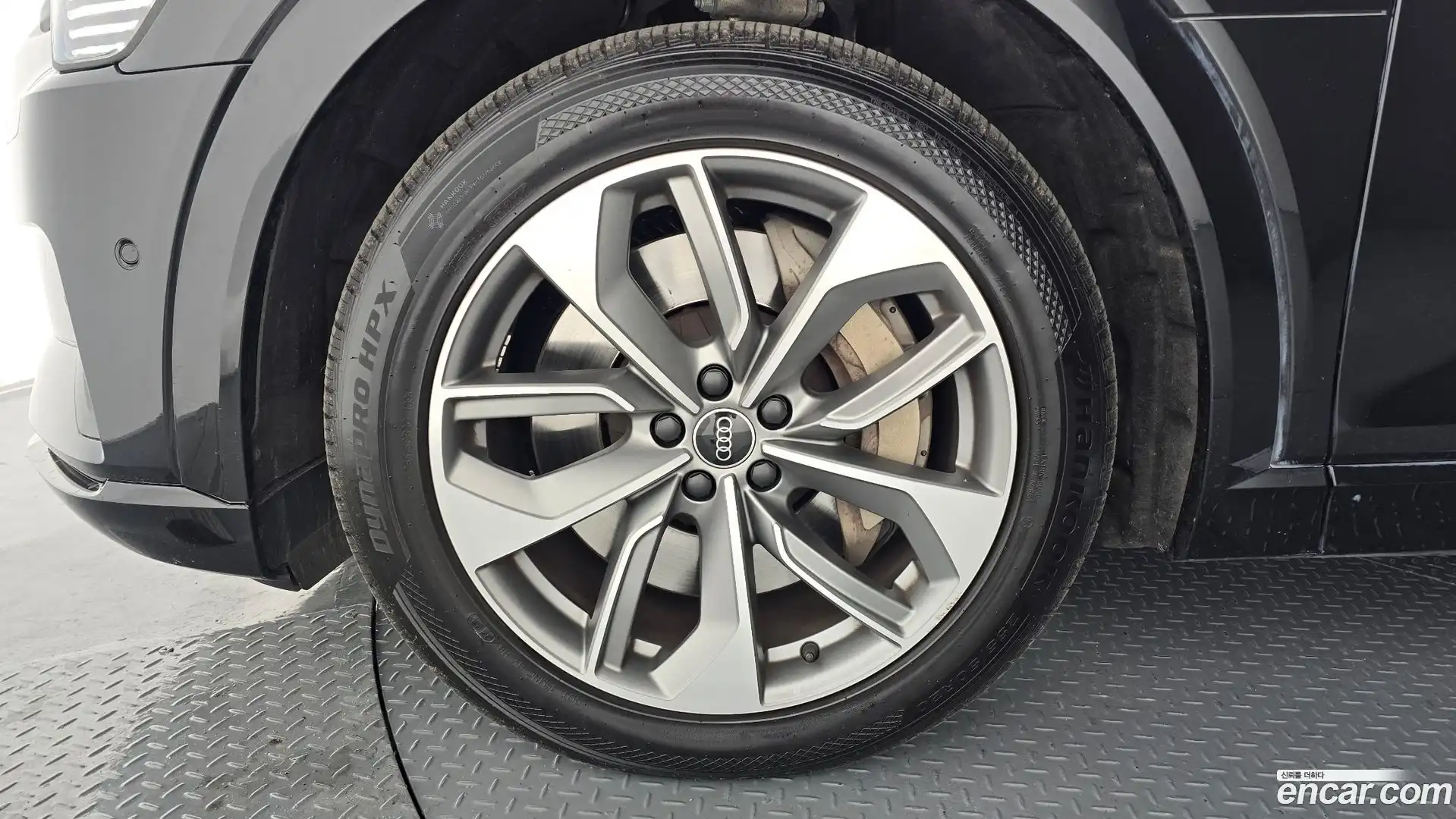e-tron Audi 2021.11-OUTER-005