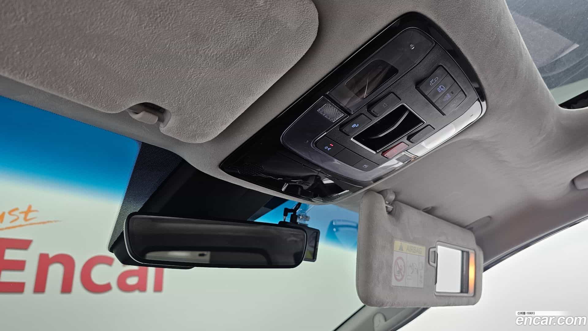 Staria Hyundai 2023.4-OPTION-022