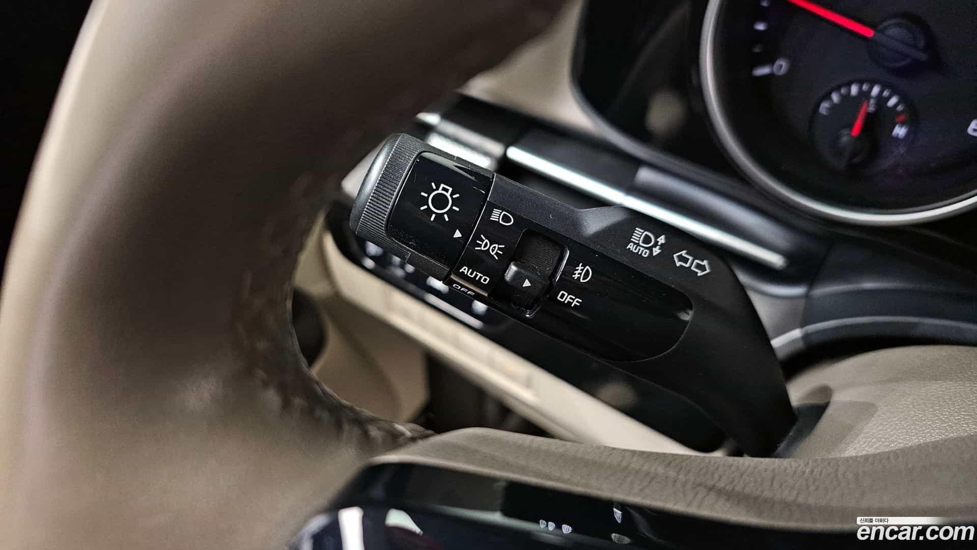 Canival Kia 2020.10-OPTION-023
