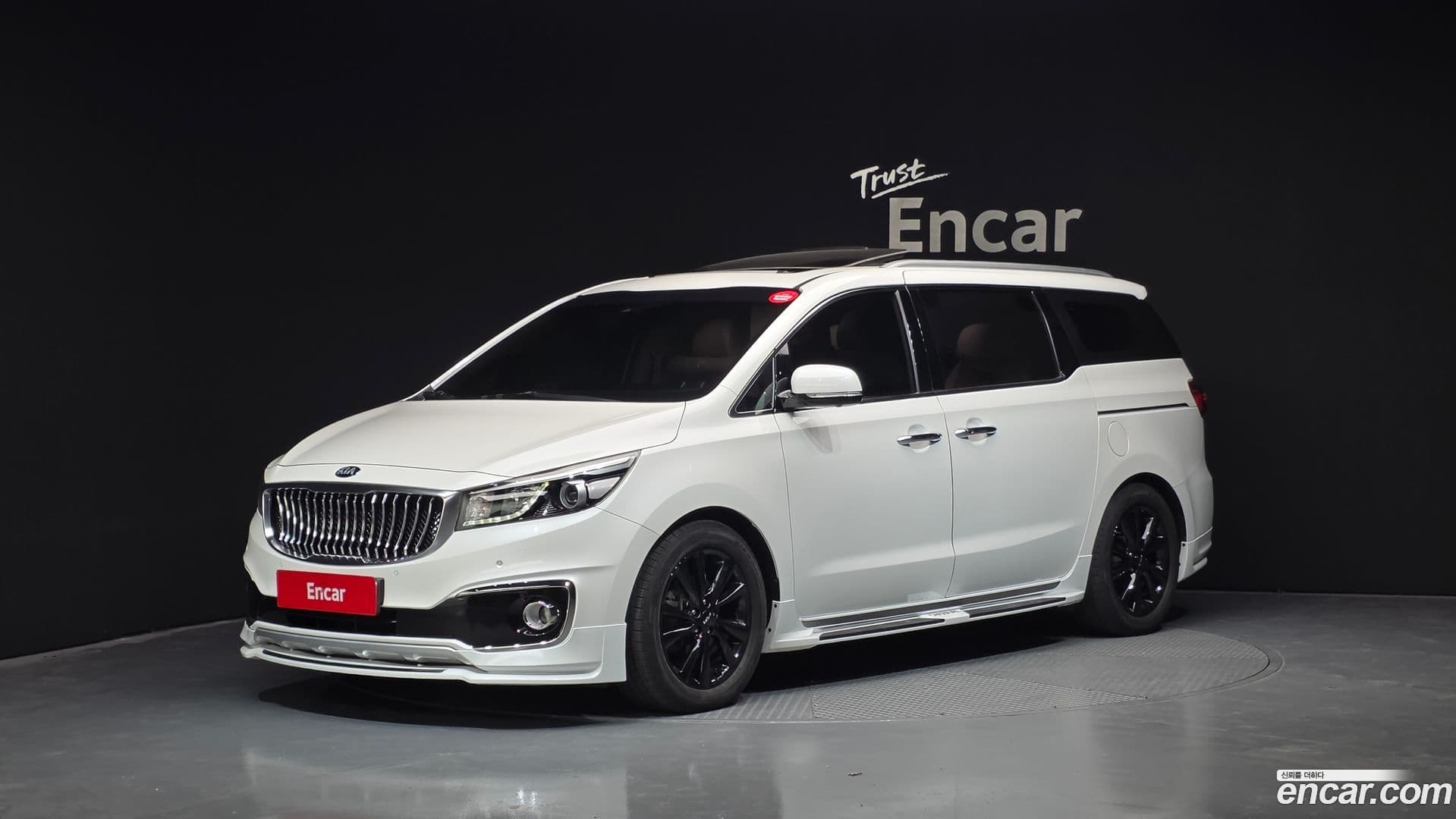Main__Slider__Photo:Canival Kia 2017.2-0